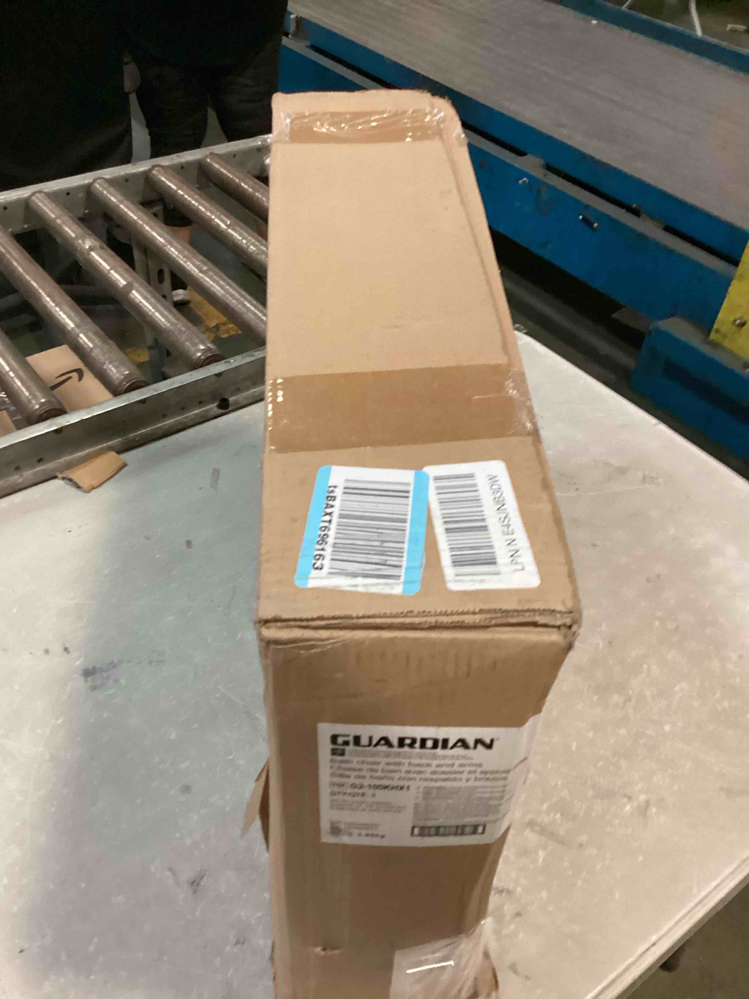 https://s3.amazonaws.com/lotting-images-prod/bidfta/BLU6653529_1720449494409.jpeg