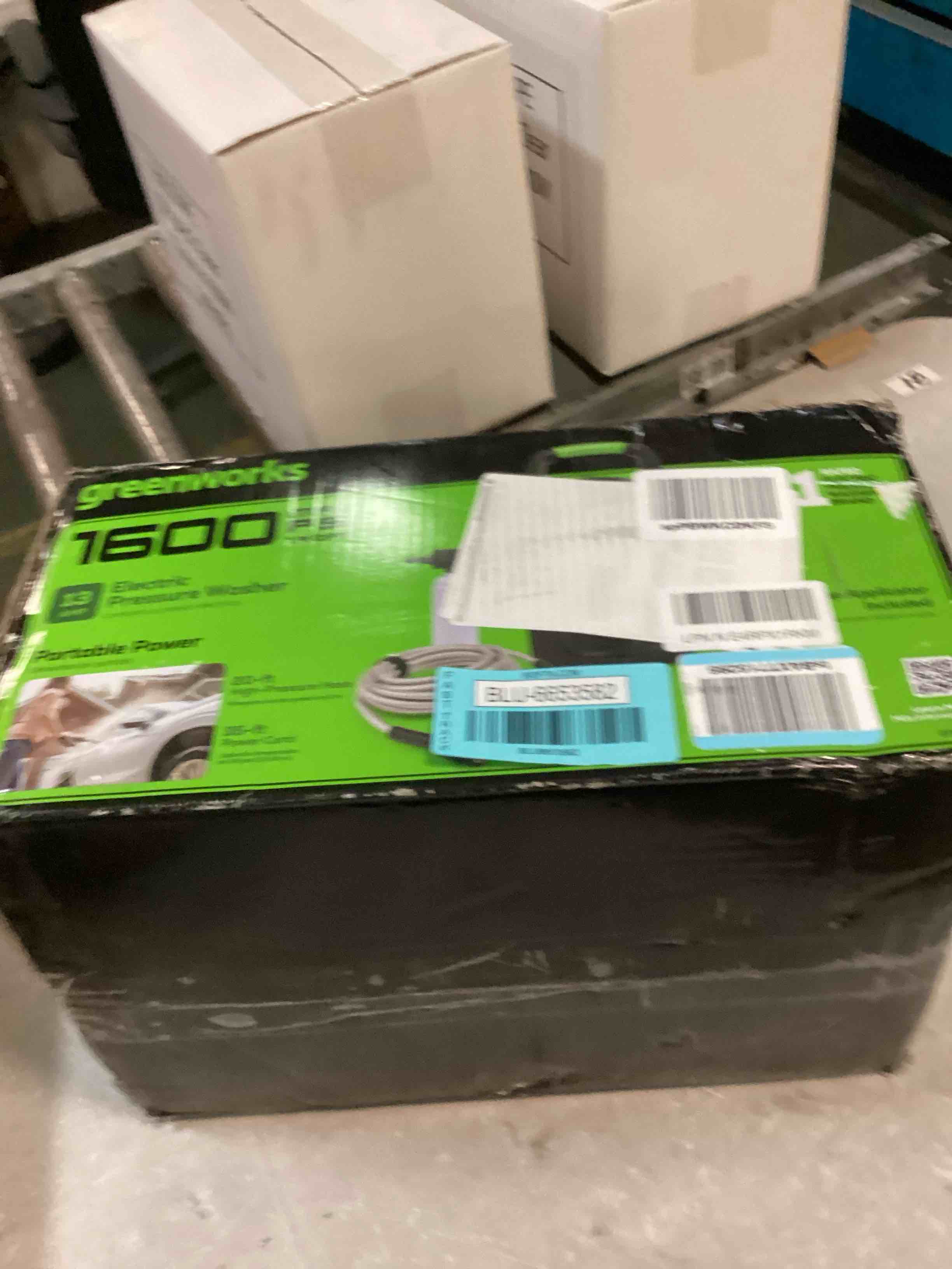 https://s3.amazonaws.com/lotting-images-prod/bidfta/BLU6653582_1720454849969.jpeg