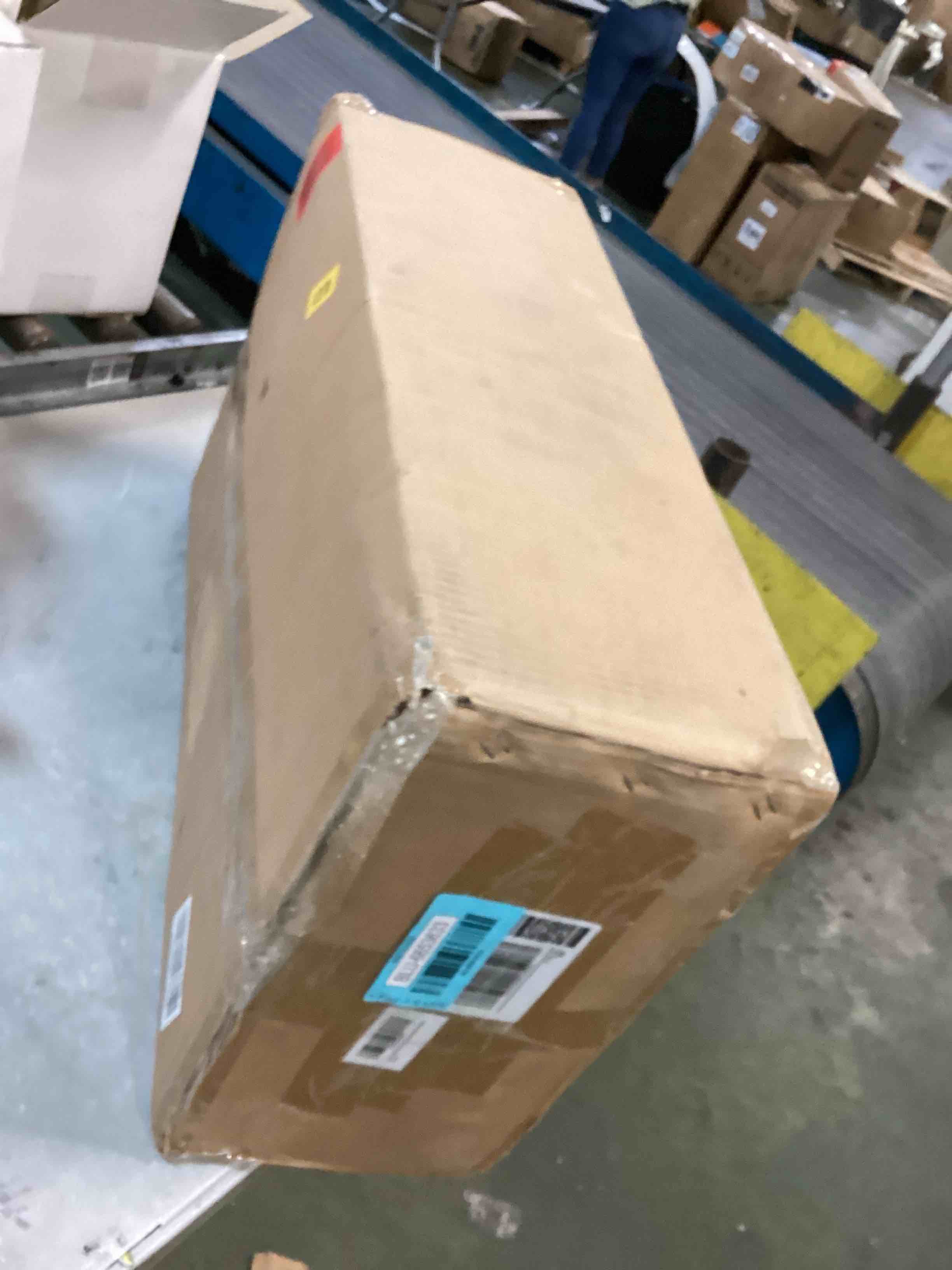 https://s3.amazonaws.com/lotting-images-prod/bidfta/BLU6653633_1720462202890.jpeg