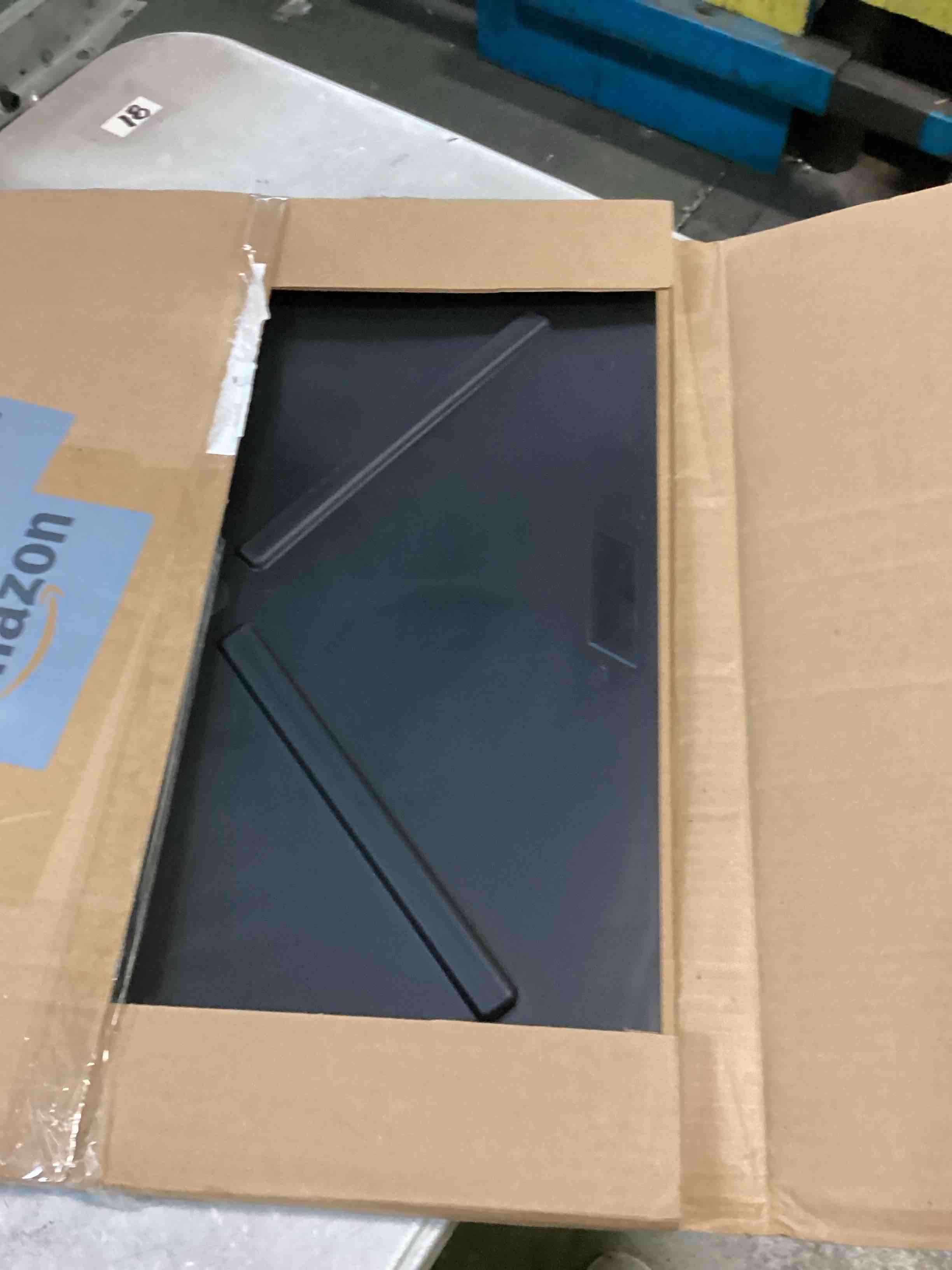 https://s3.amazonaws.com/lotting-images-prod/bidfta/BLU6653637_1720462699778.jpeg