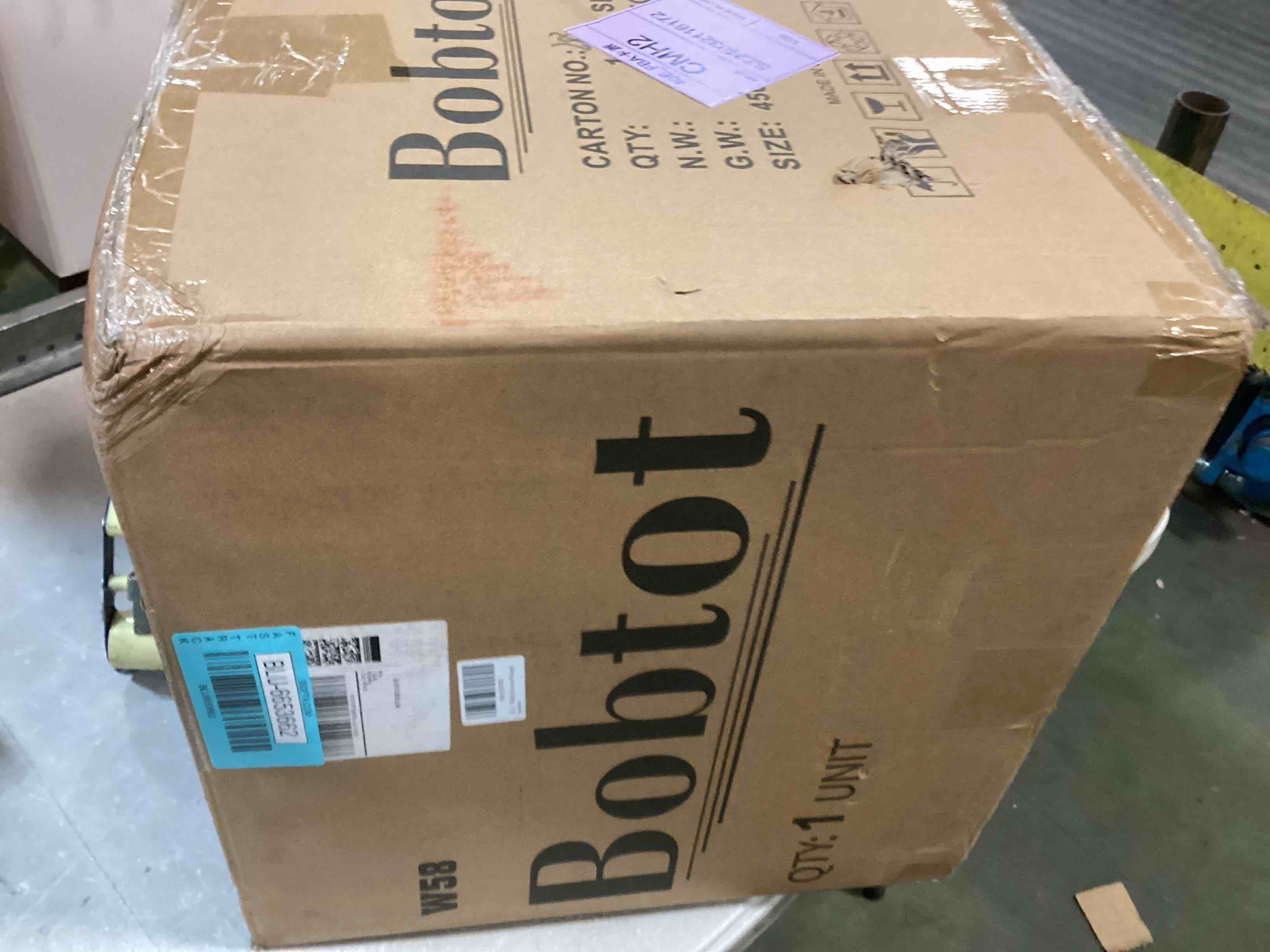https://s3.amazonaws.com/lotting-images-prod/bidfta/BLU6653662_1720467096542.jpeg
