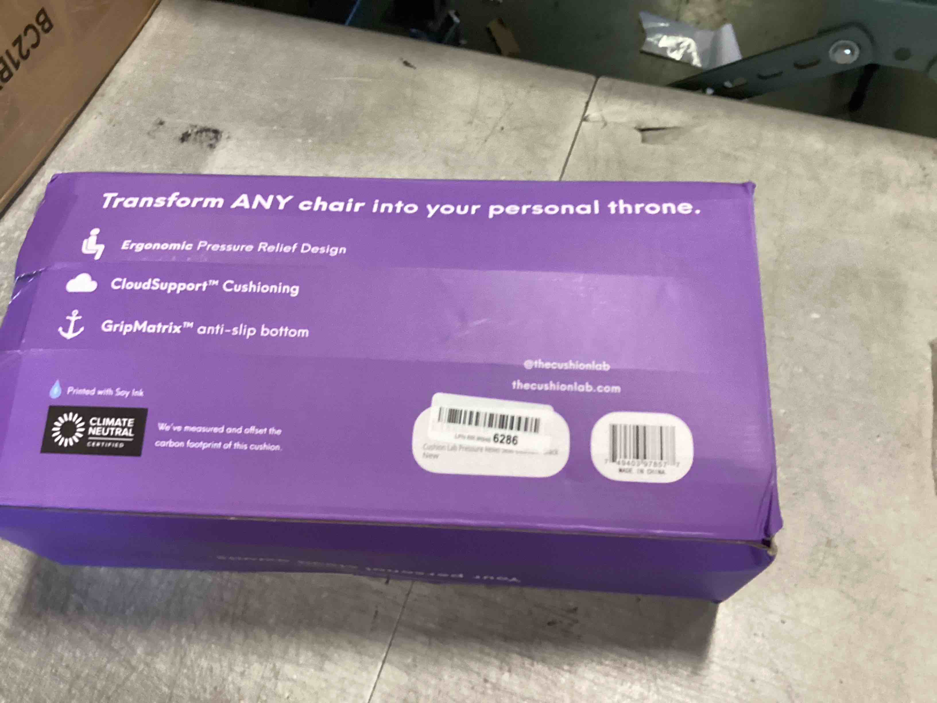 https://s3.amazonaws.com/lotting-images-prod/bidfta/BLU6654632_1719588015388.jpeg