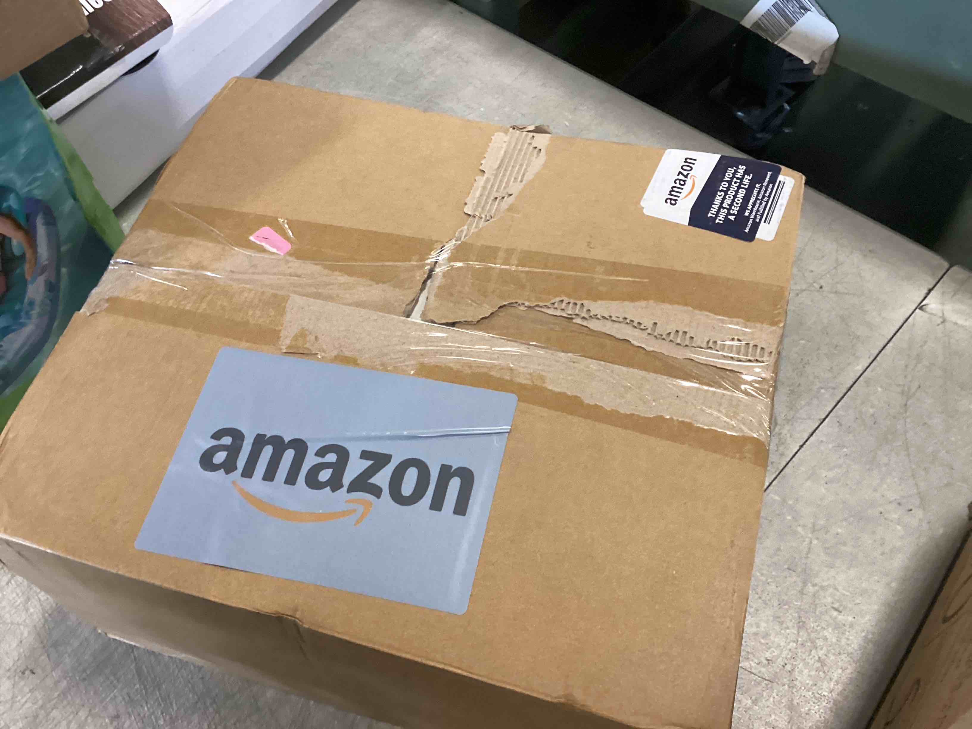 https://s3.amazonaws.com/lotting-images-prod/bidfta/BLU6654829_1719836205447.jpeg