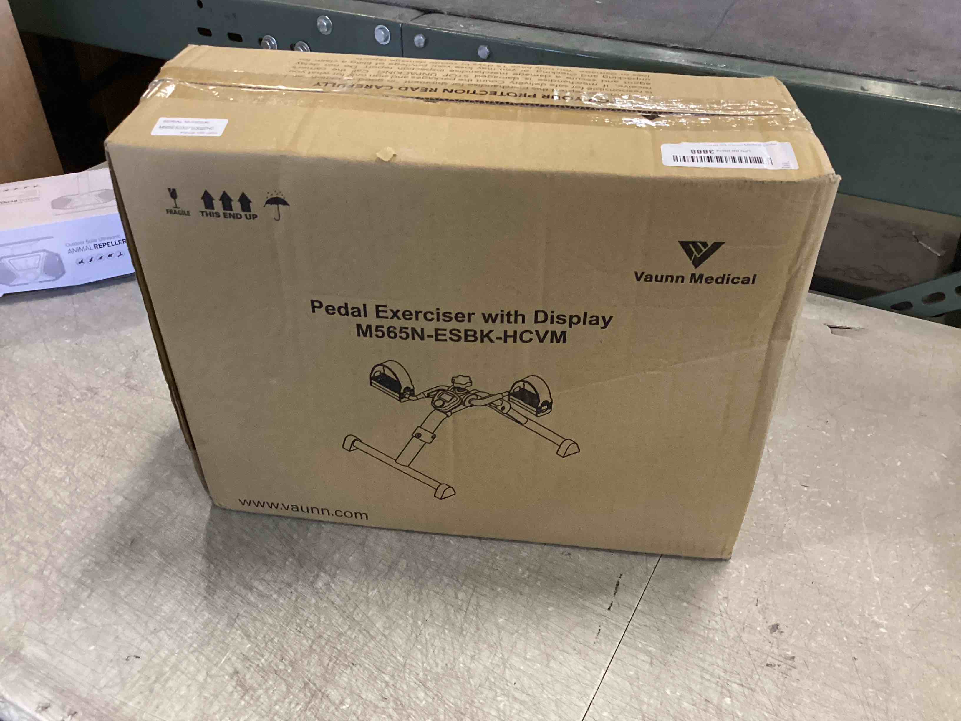 https://s3.amazonaws.com/lotting-images-prod/bidfta/BLU6655109_1719862042766.jpeg