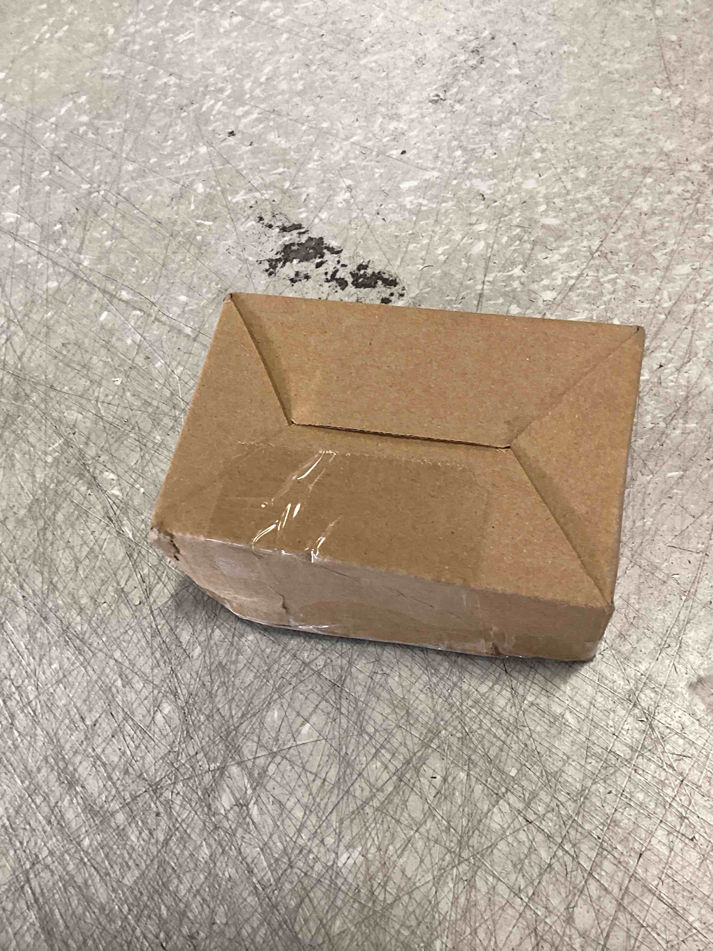 https://s3.amazonaws.com/lotting-images-prod/bidfta/BLU6655260_1719928524477.jpeg