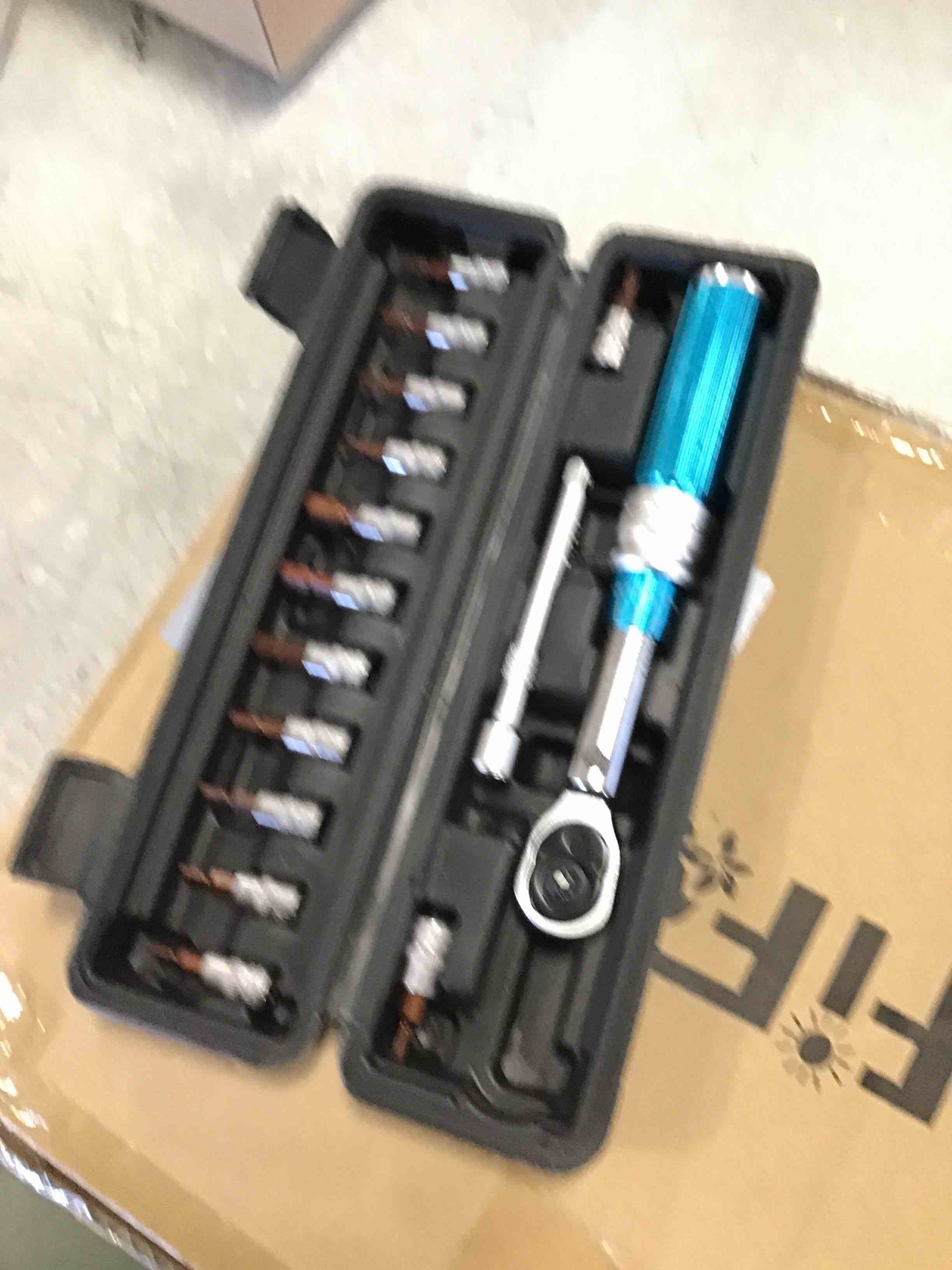 https://s3.amazonaws.com/lotting-images-prod/bidfta/BLU6655478_1719950856626.jpeg