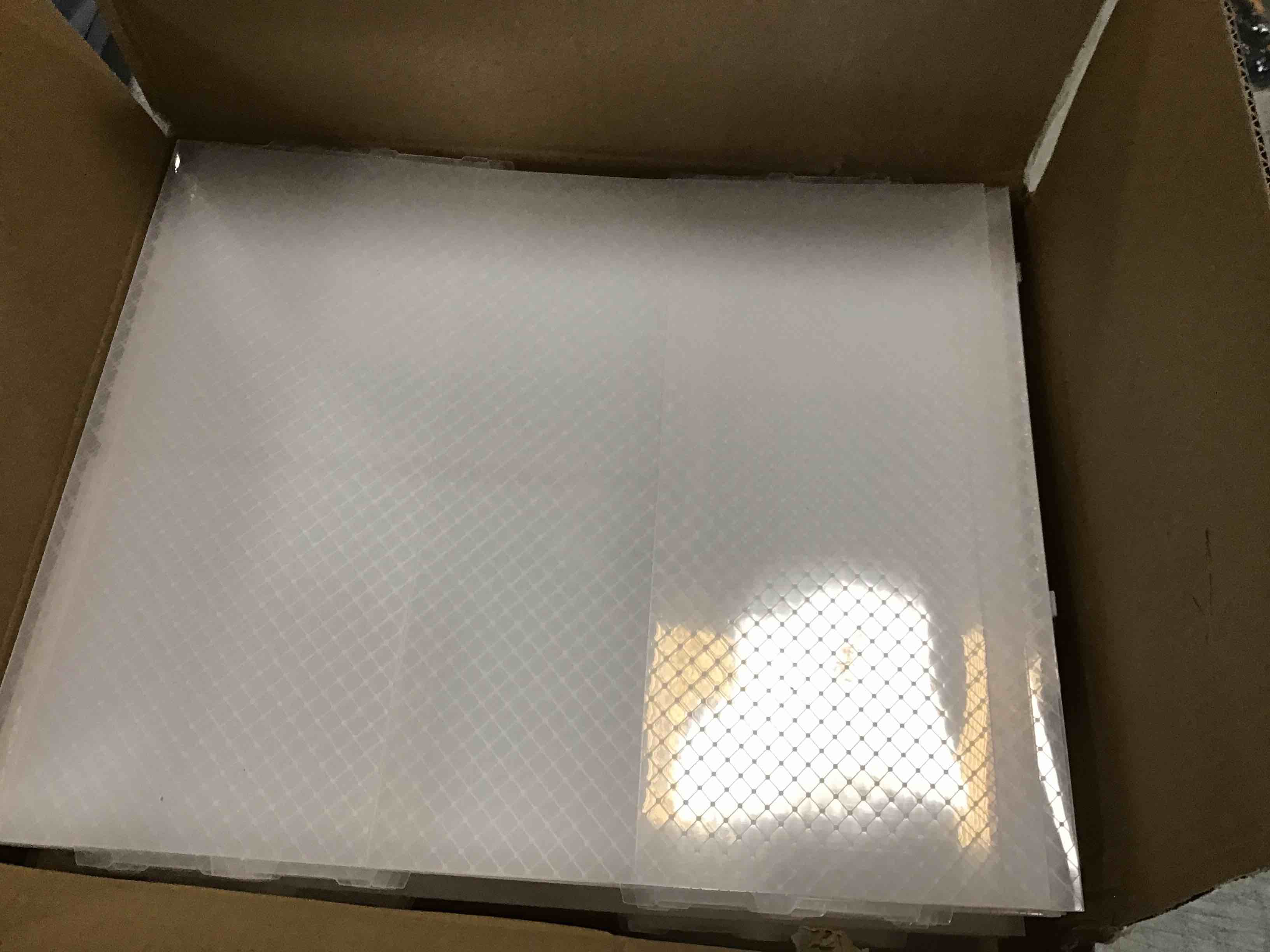 https://s3.amazonaws.com/lotting-images-prod/bidfta/BLU6655548_1720011115849.jpeg