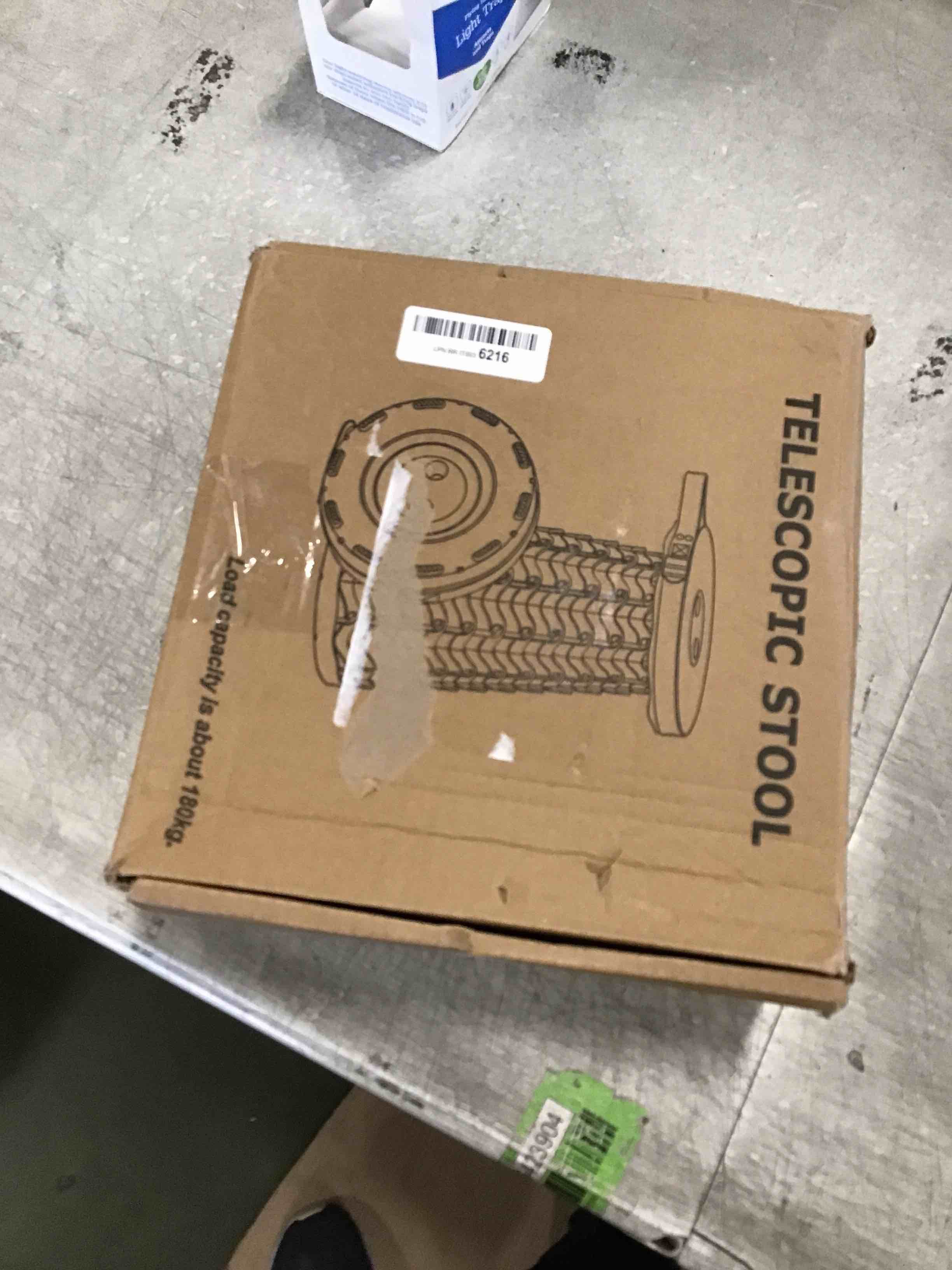 https://s3.amazonaws.com/lotting-images-prod/bidfta/BLU6655894_1720031048461.jpeg