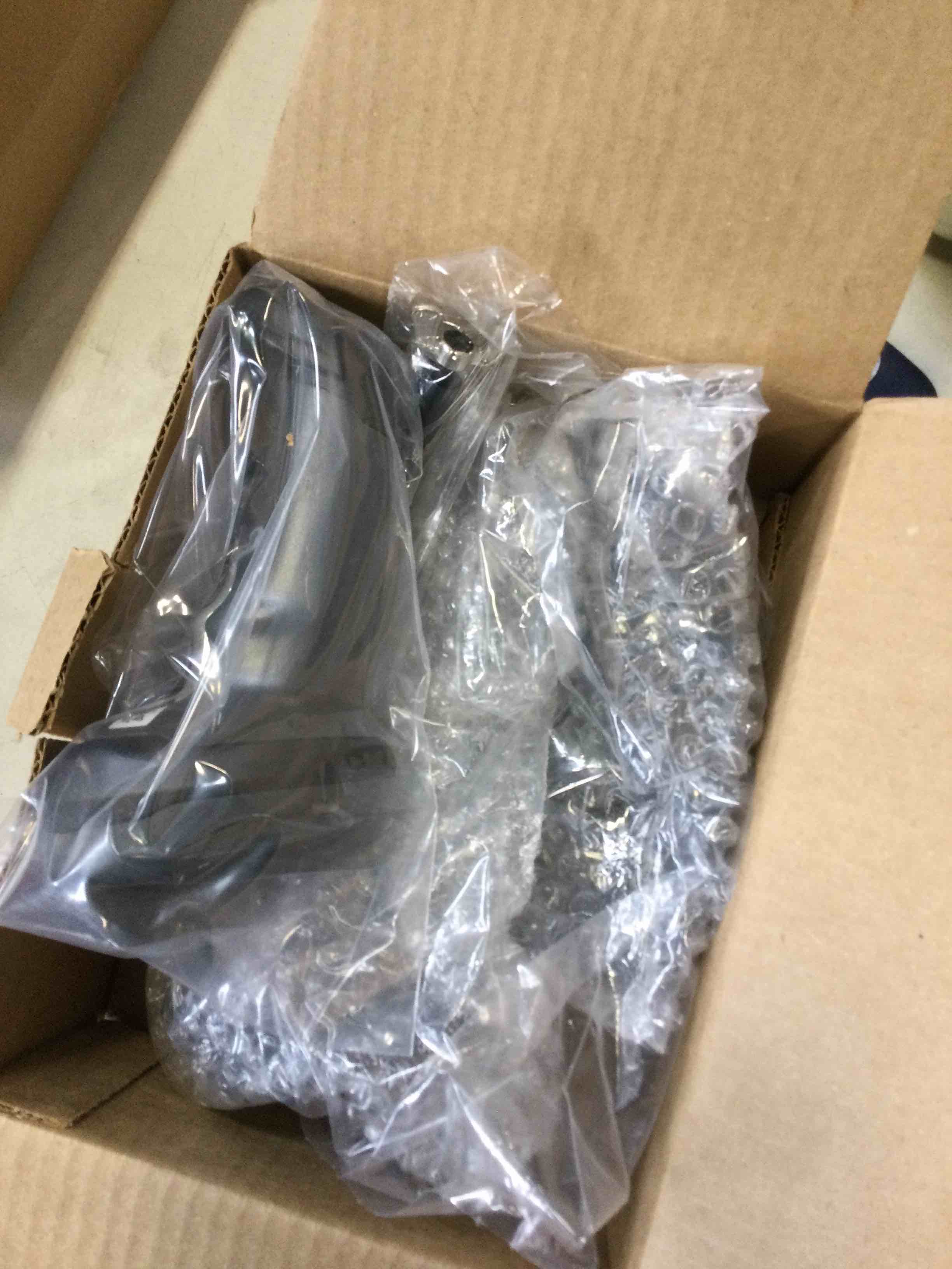 https://s3.amazonaws.com/lotting-images-prod/bidfta/BLU6656103_1719420656144.jpeg