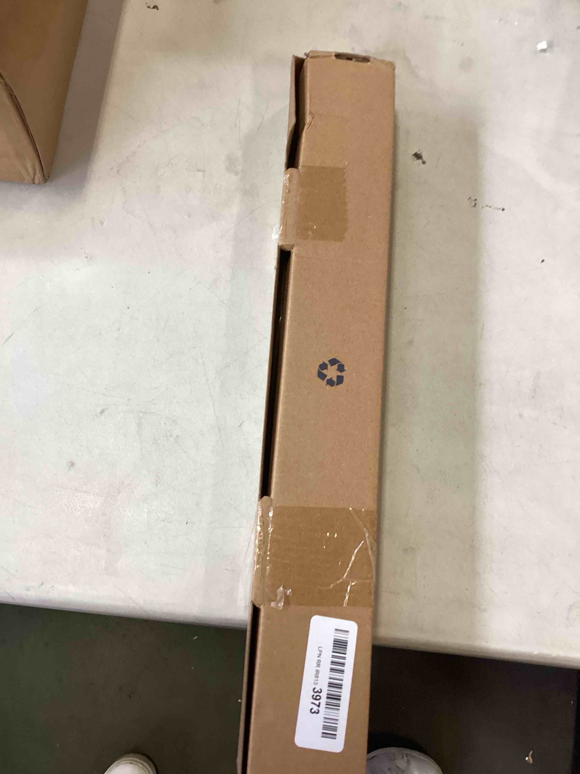 https://s3.amazonaws.com/lotting-images-prod/bidfta/BLU6656149_1719426247258.jpeg