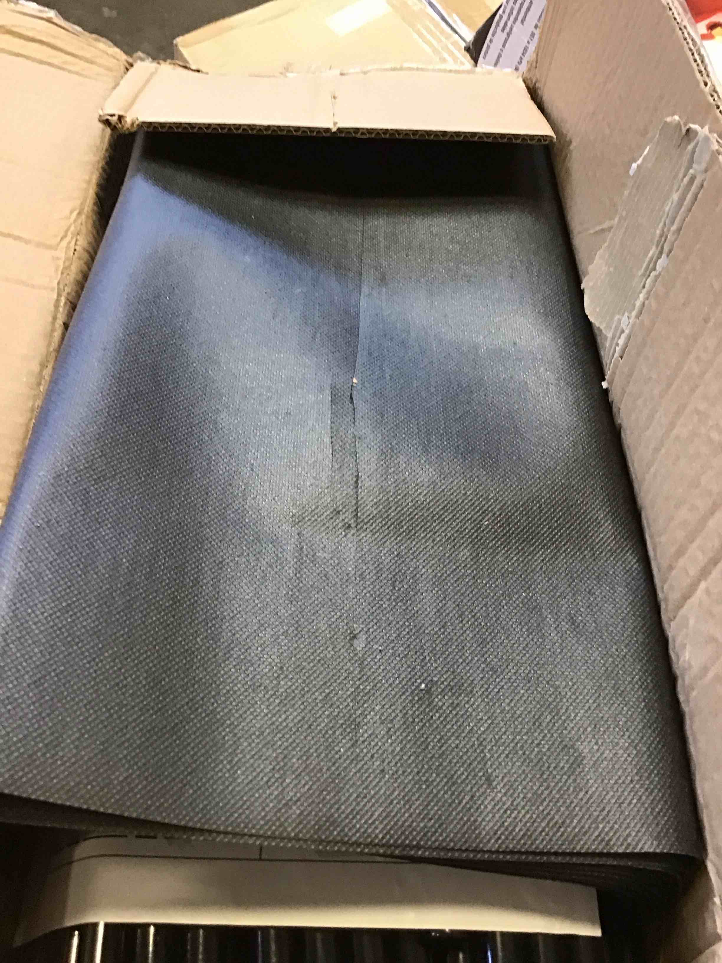https://s3.amazonaws.com/lotting-images-prod/bidfta/BLU6656552_1719588317458.jpeg