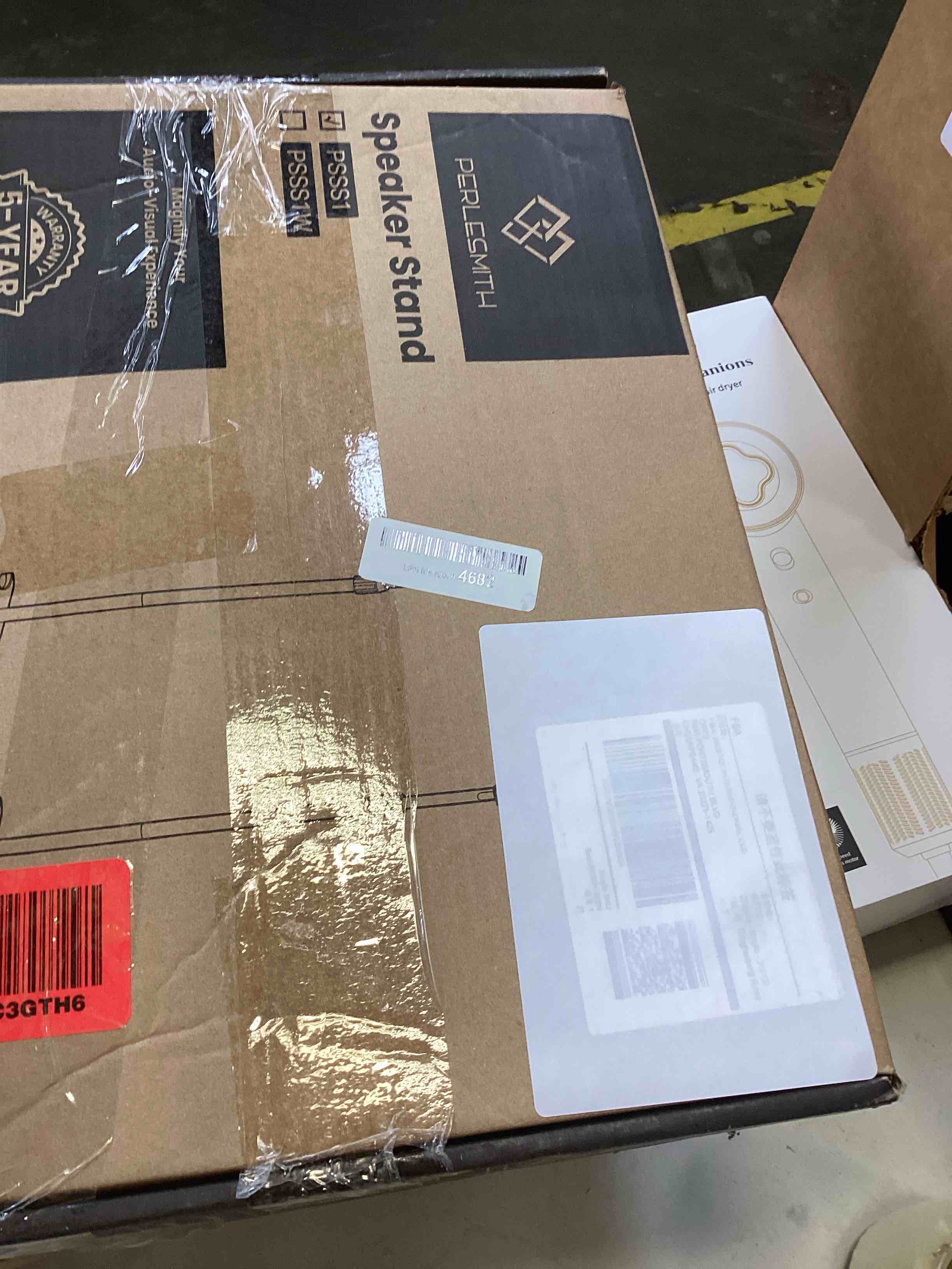 https://s3.amazonaws.com/lotting-images-prod/bidfta/BLU6657234_1720030915330.jpeg