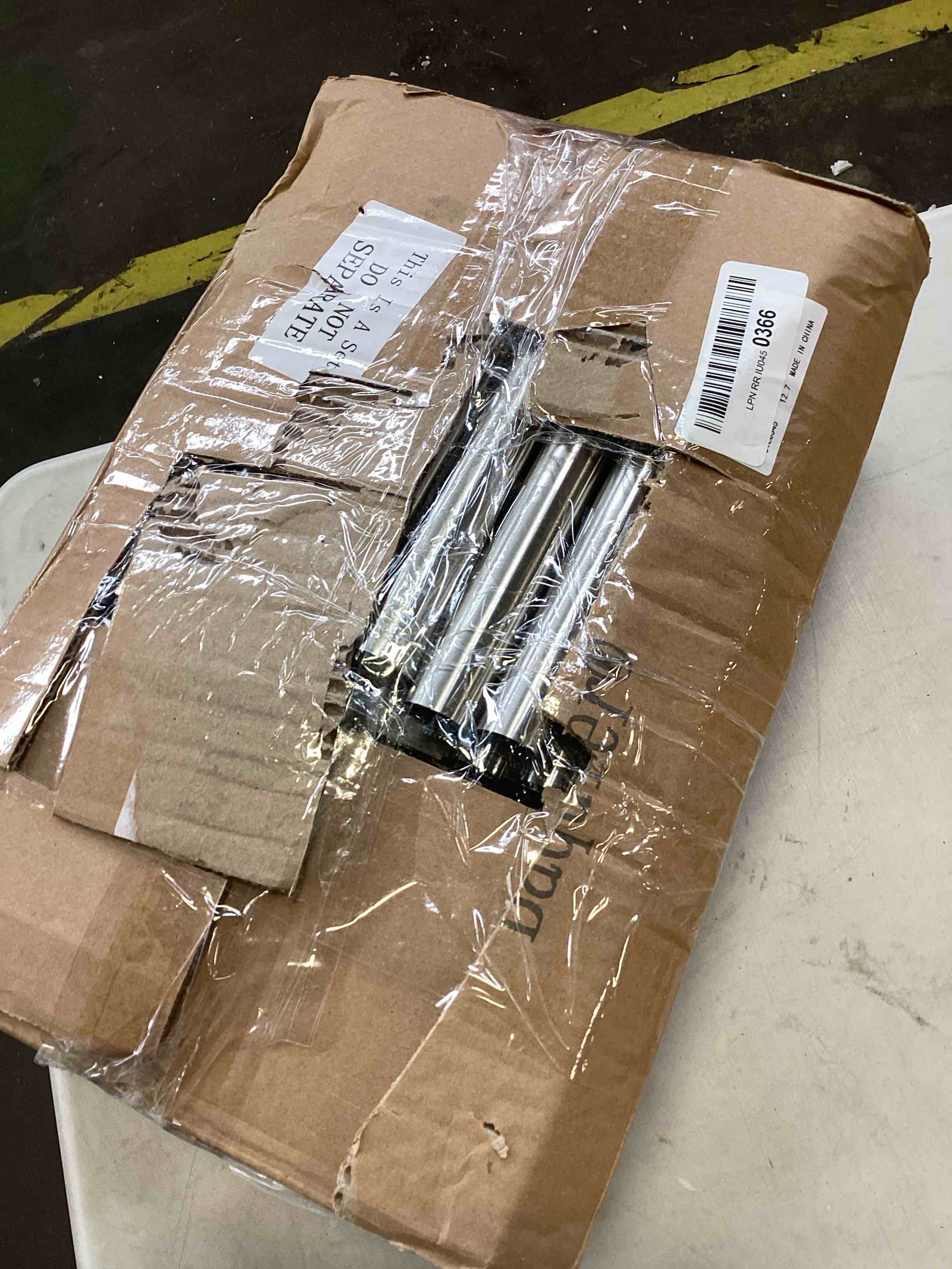 https://s3.amazonaws.com/lotting-images-prod/bidfta/BLU6657262_1720033390326.jpeg