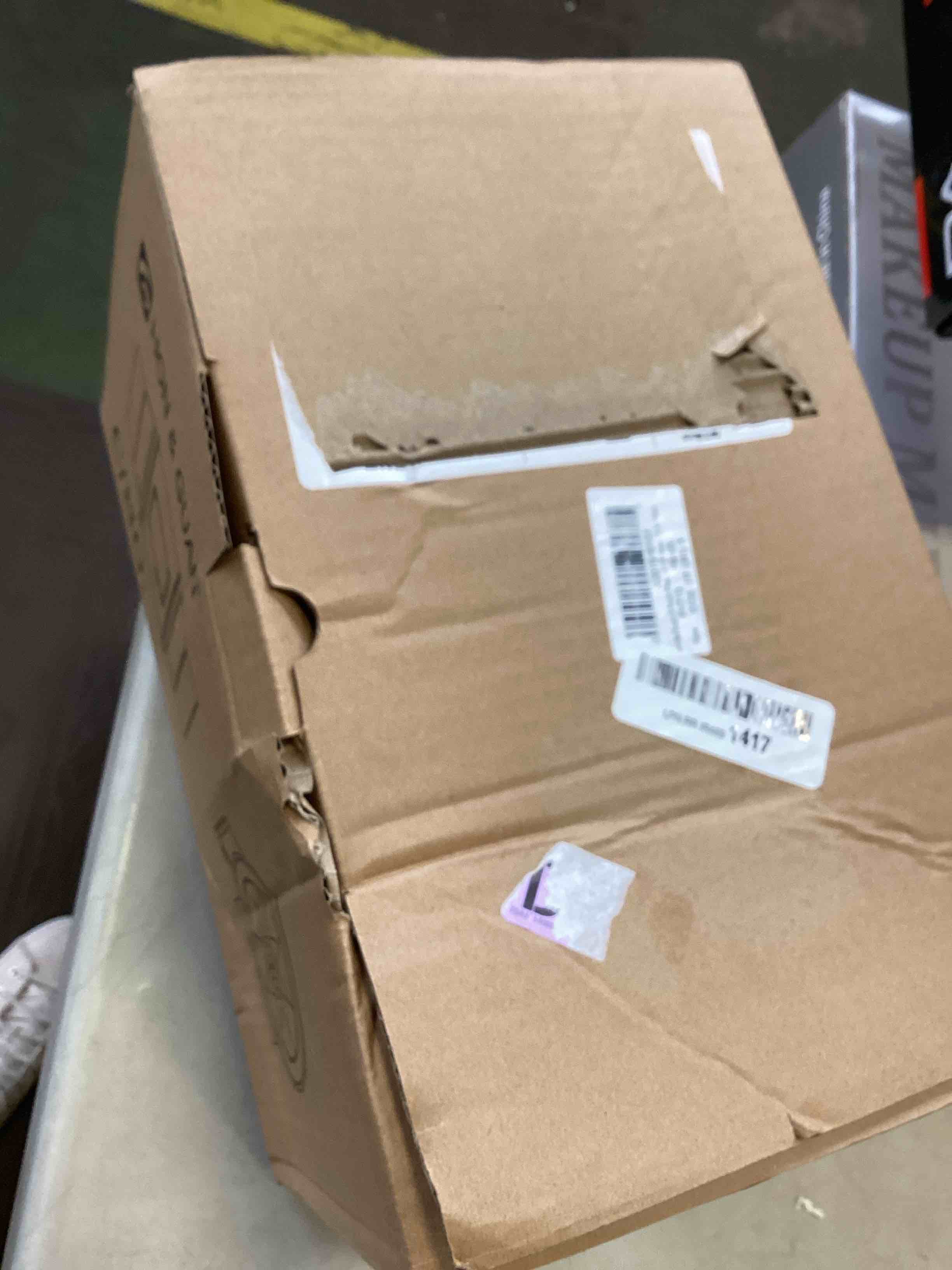 https://s3.amazonaws.com/lotting-images-prod/bidfta/BLU6657384_1720184175186.jpeg