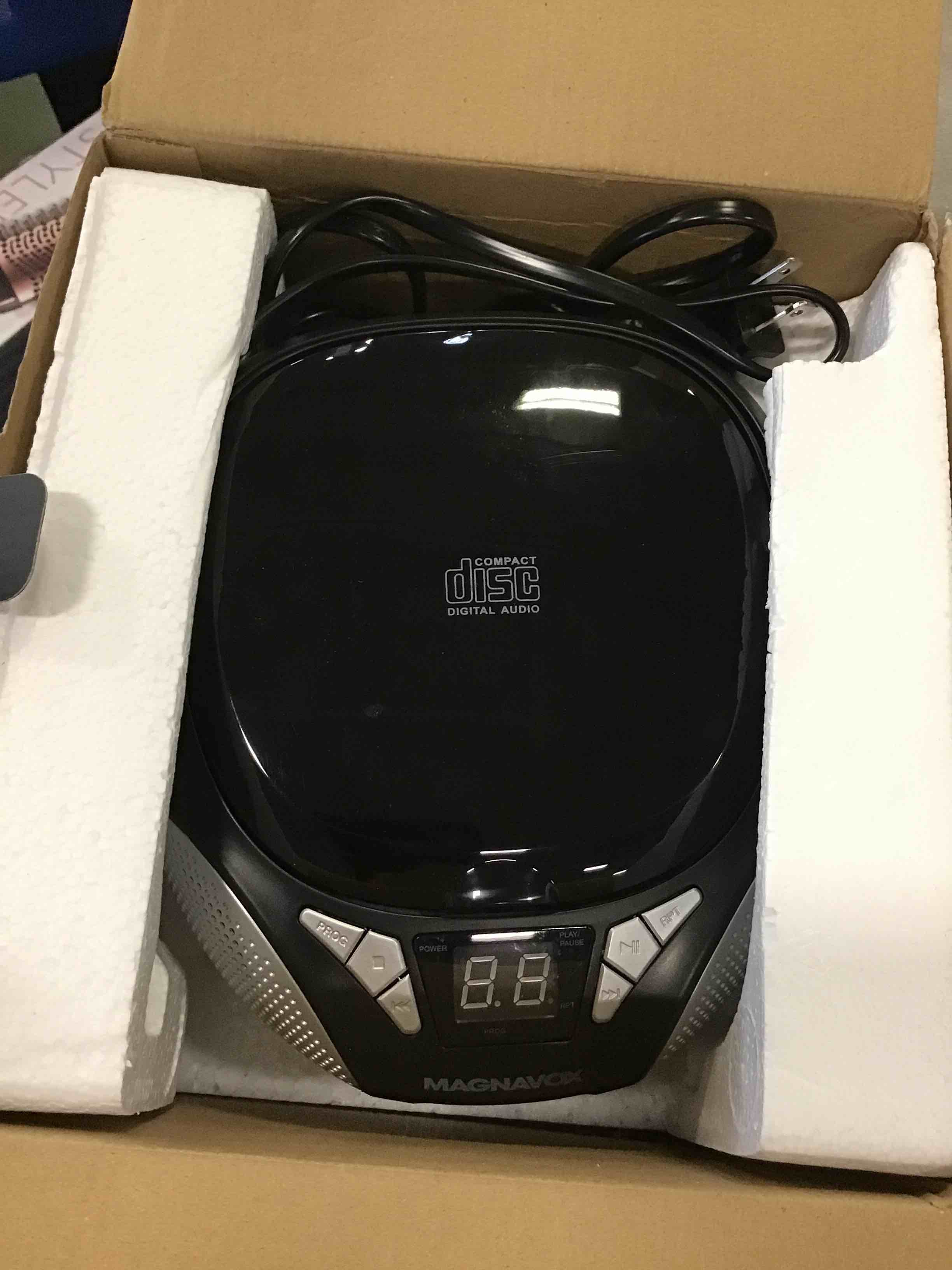 https://s3.amazonaws.com/lotting-images-prod/bidfta/BLU6657756_1719426107777.jpeg