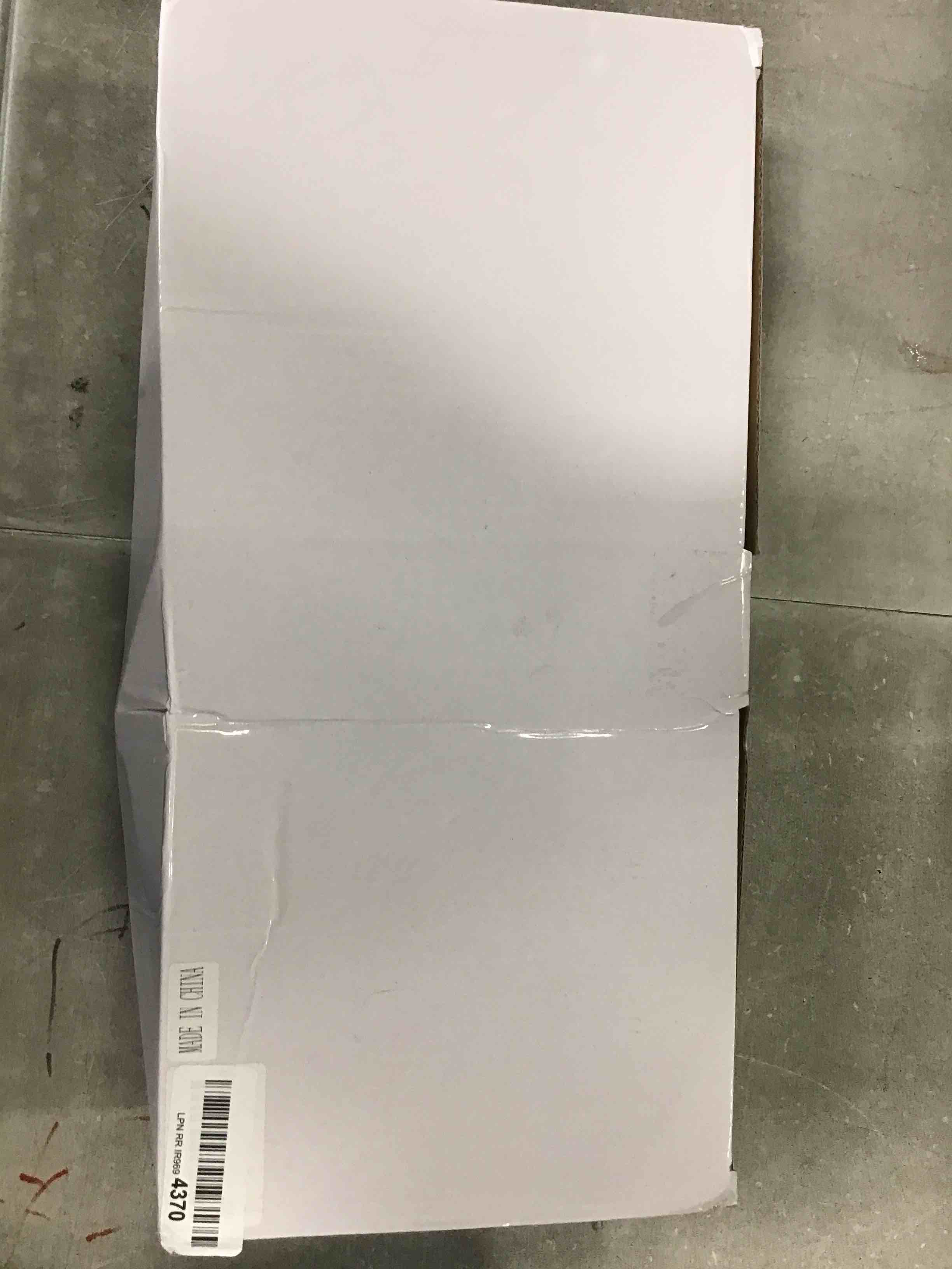 https://s3.amazonaws.com/lotting-images-prod/bidfta/BLU6658111_1719575825762.jpeg