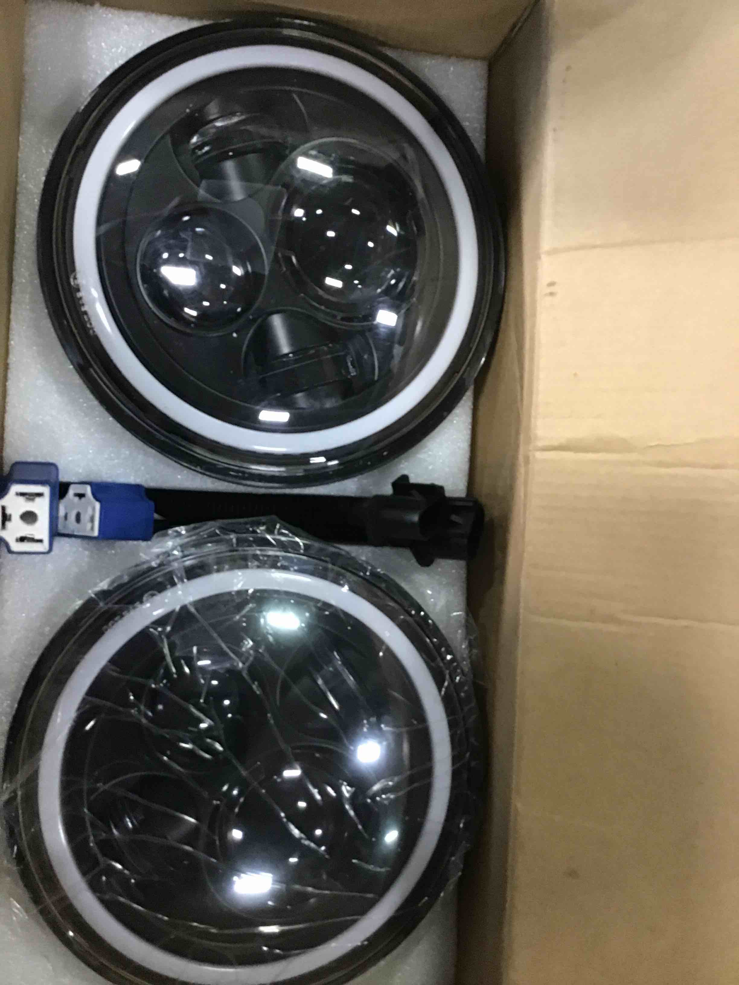 https://s3.amazonaws.com/lotting-images-prod/bidfta/BLU6658111_1719575848731.jpeg