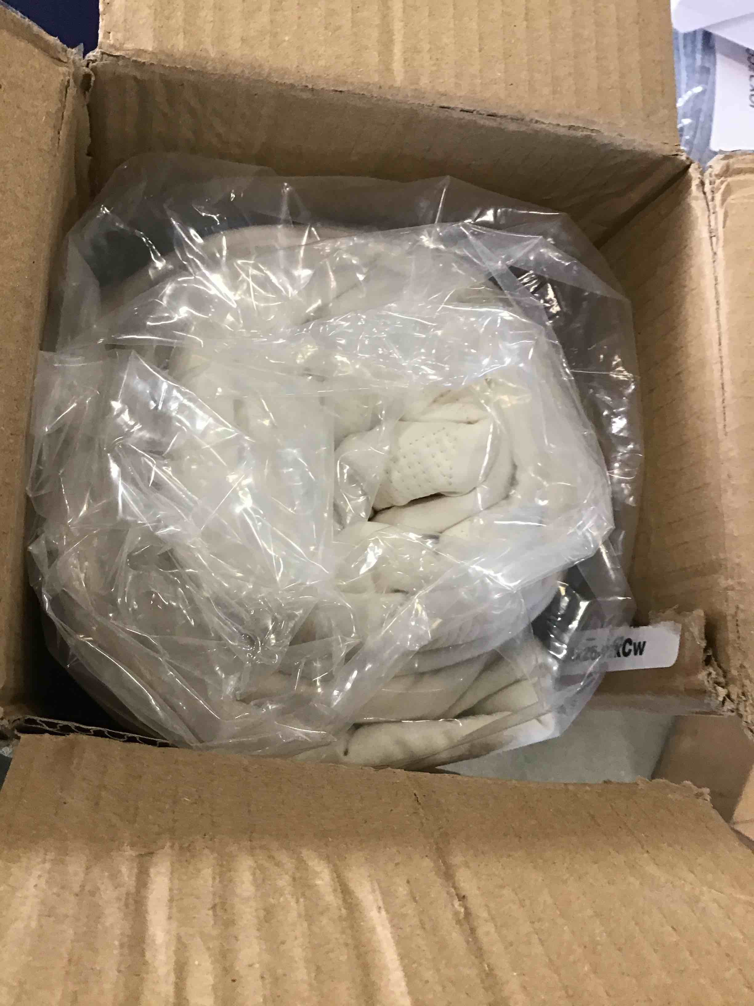 https://s3.amazonaws.com/lotting-images-prod/bidfta/BLU6658126_1719576975093.jpeg