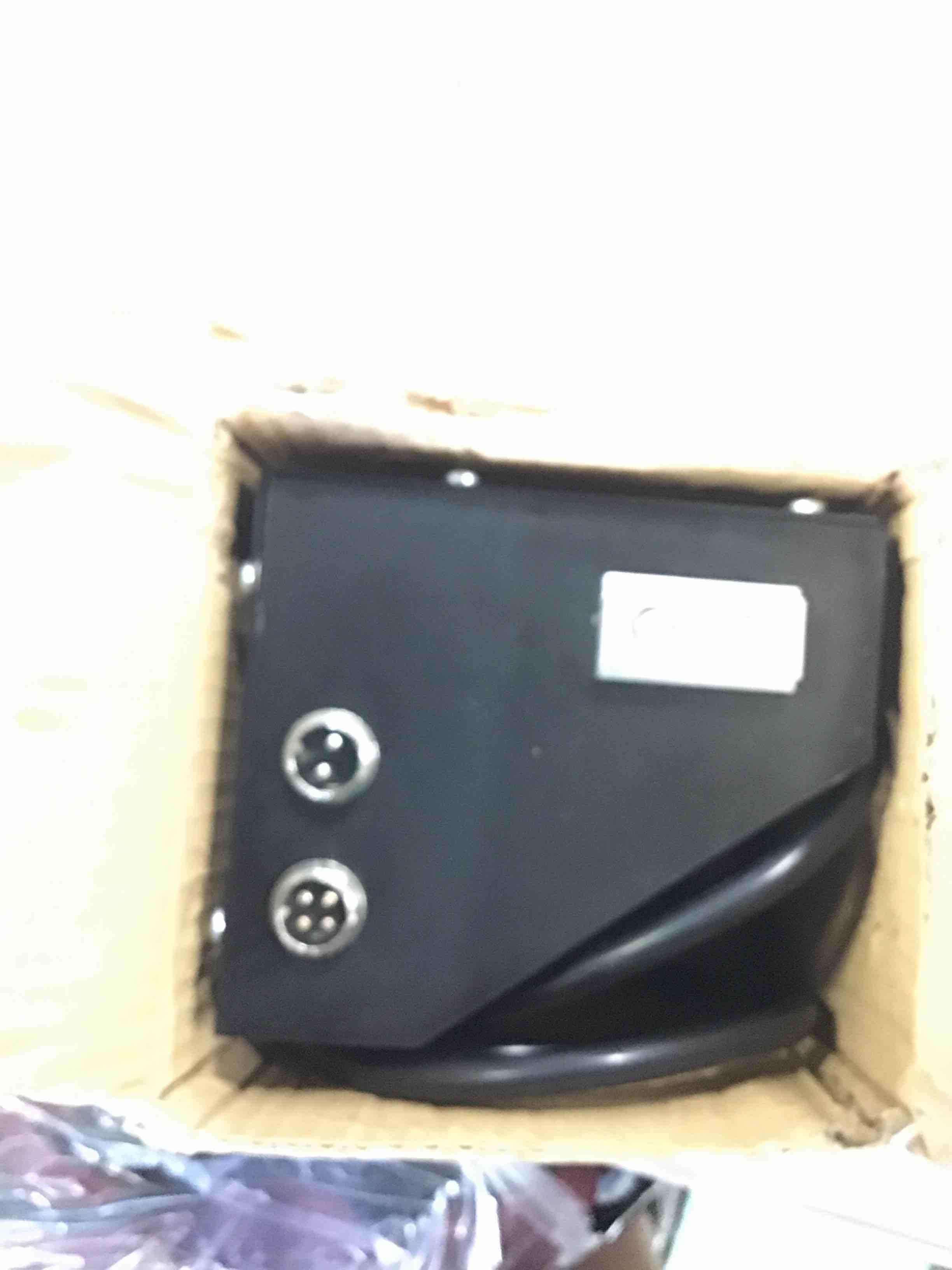 https://s3.amazonaws.com/lotting-images-prod/bidfta/BLU6658129_1719577051856.jpeg