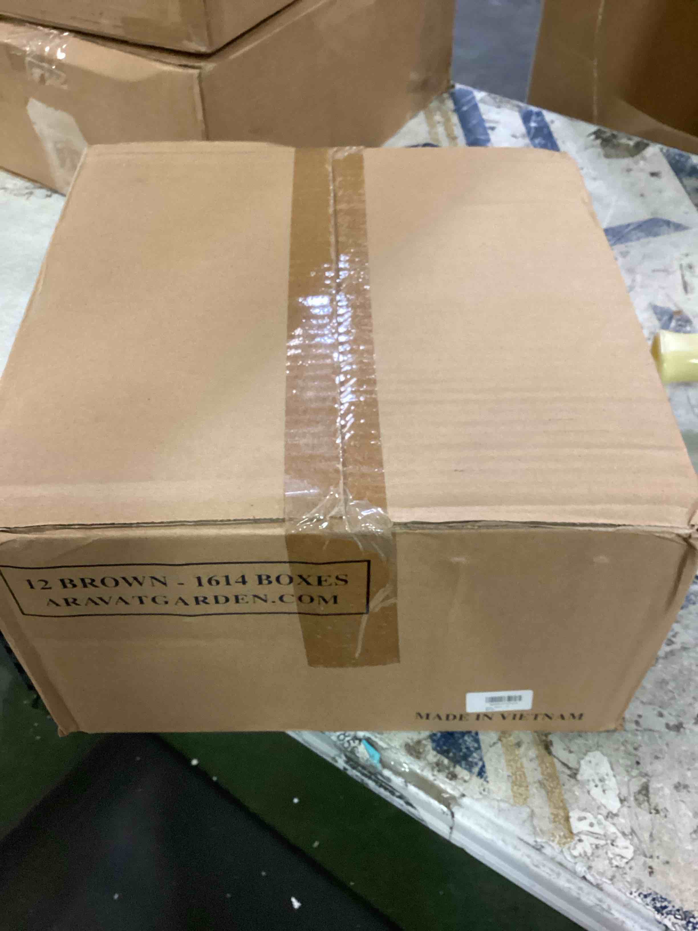 https://s3.amazonaws.com/lotting-images-prod/bidfta/BLU6659047_1720036448363.jpeg
