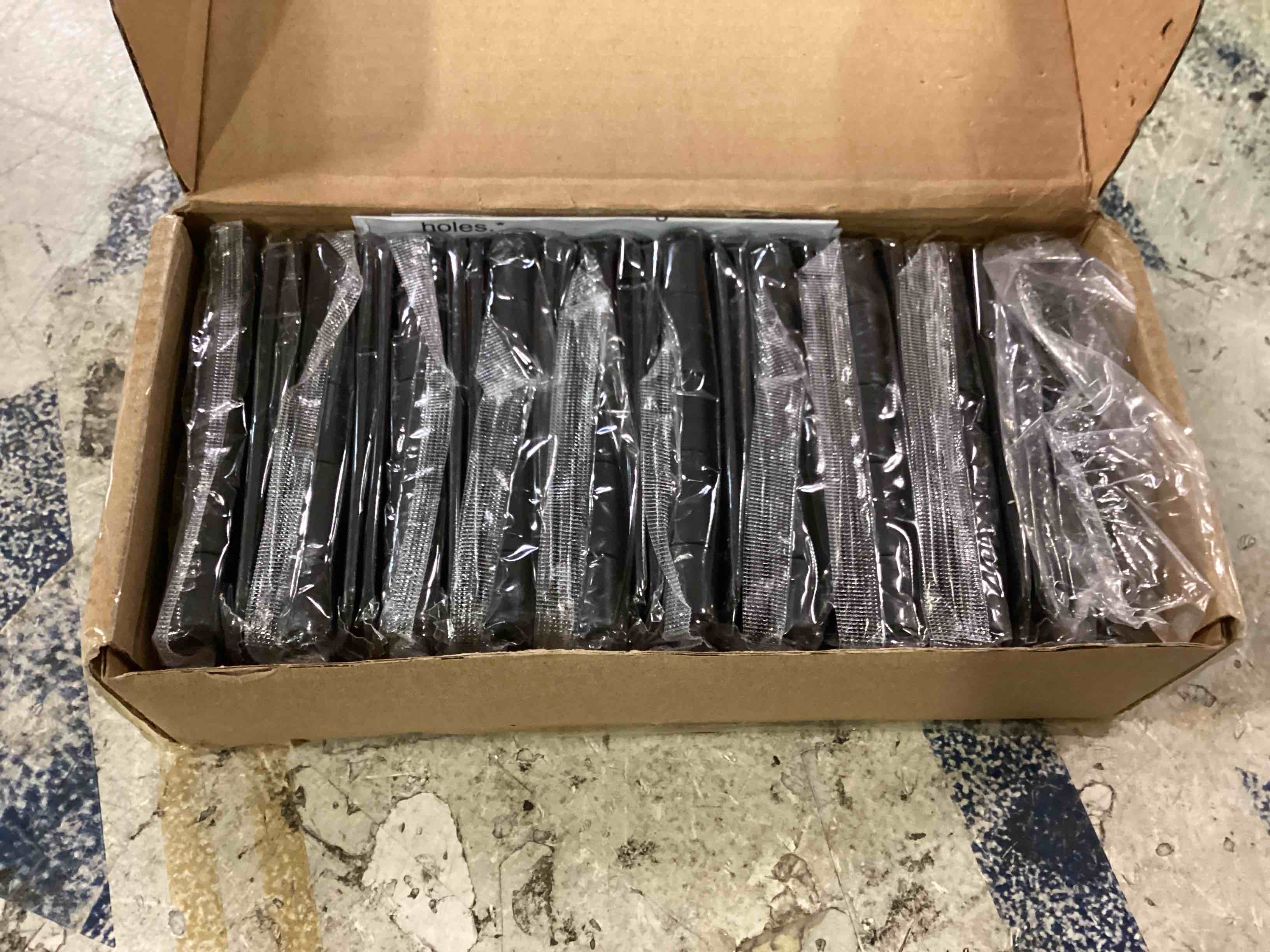 https://s3.amazonaws.com/lotting-images-prod/bidfta/BLU6659163_1720186566453.jpeg