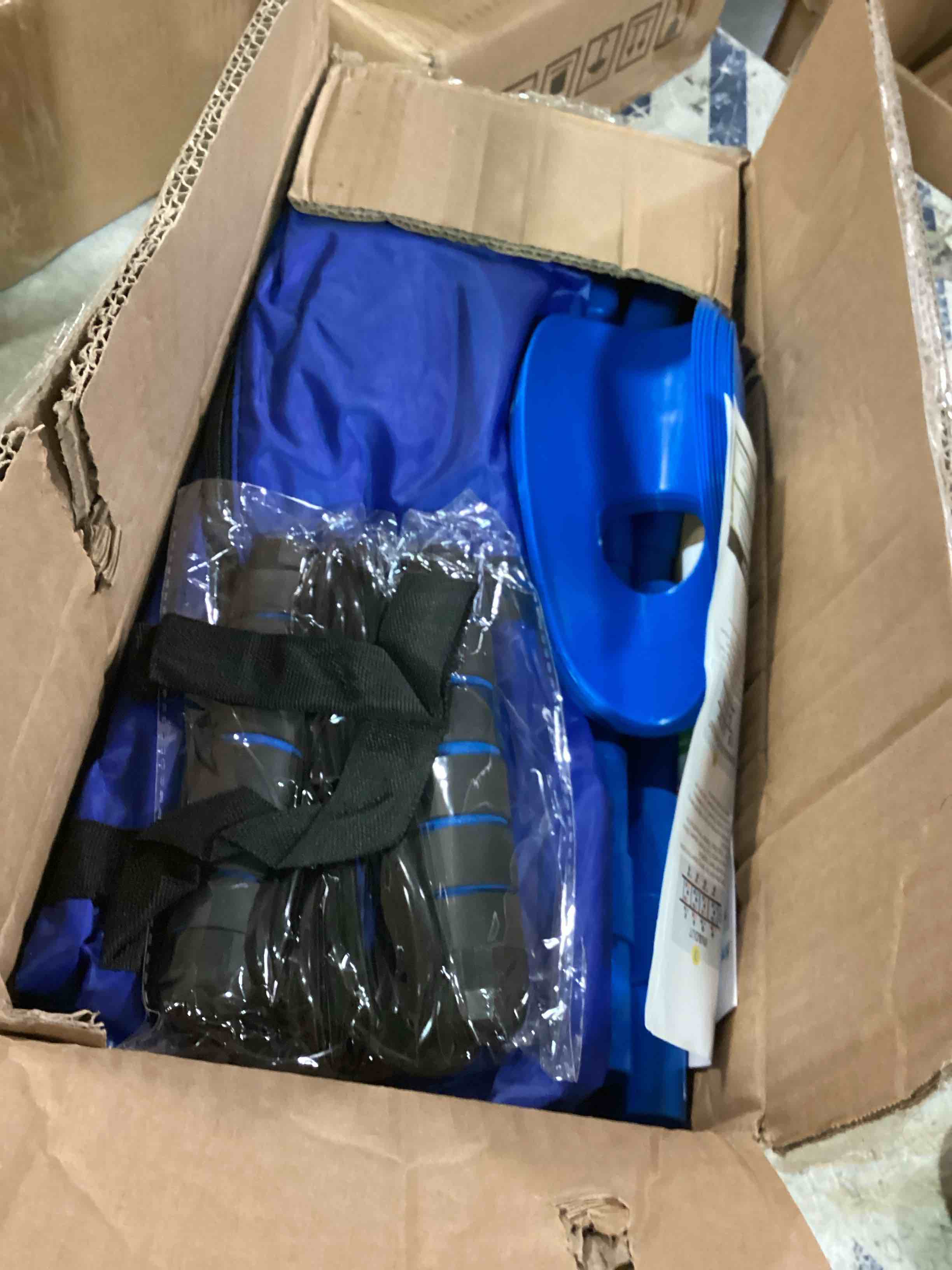 https://s3.amazonaws.com/lotting-images-prod/bidfta/BLU6659216_1720192584432.jpeg