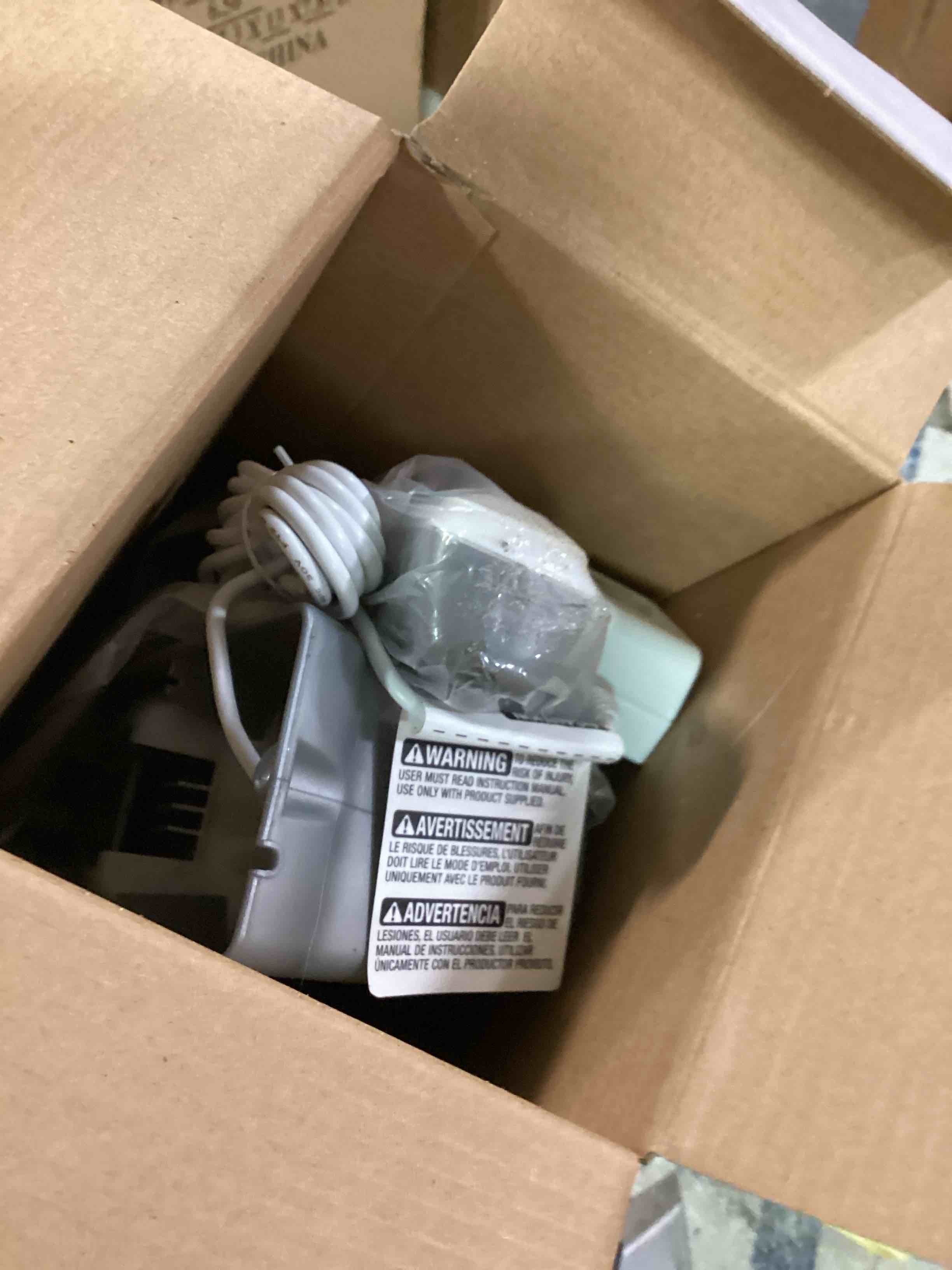 https://s3.amazonaws.com/lotting-images-prod/bidfta/BLU6659231_1720193482689.jpeg