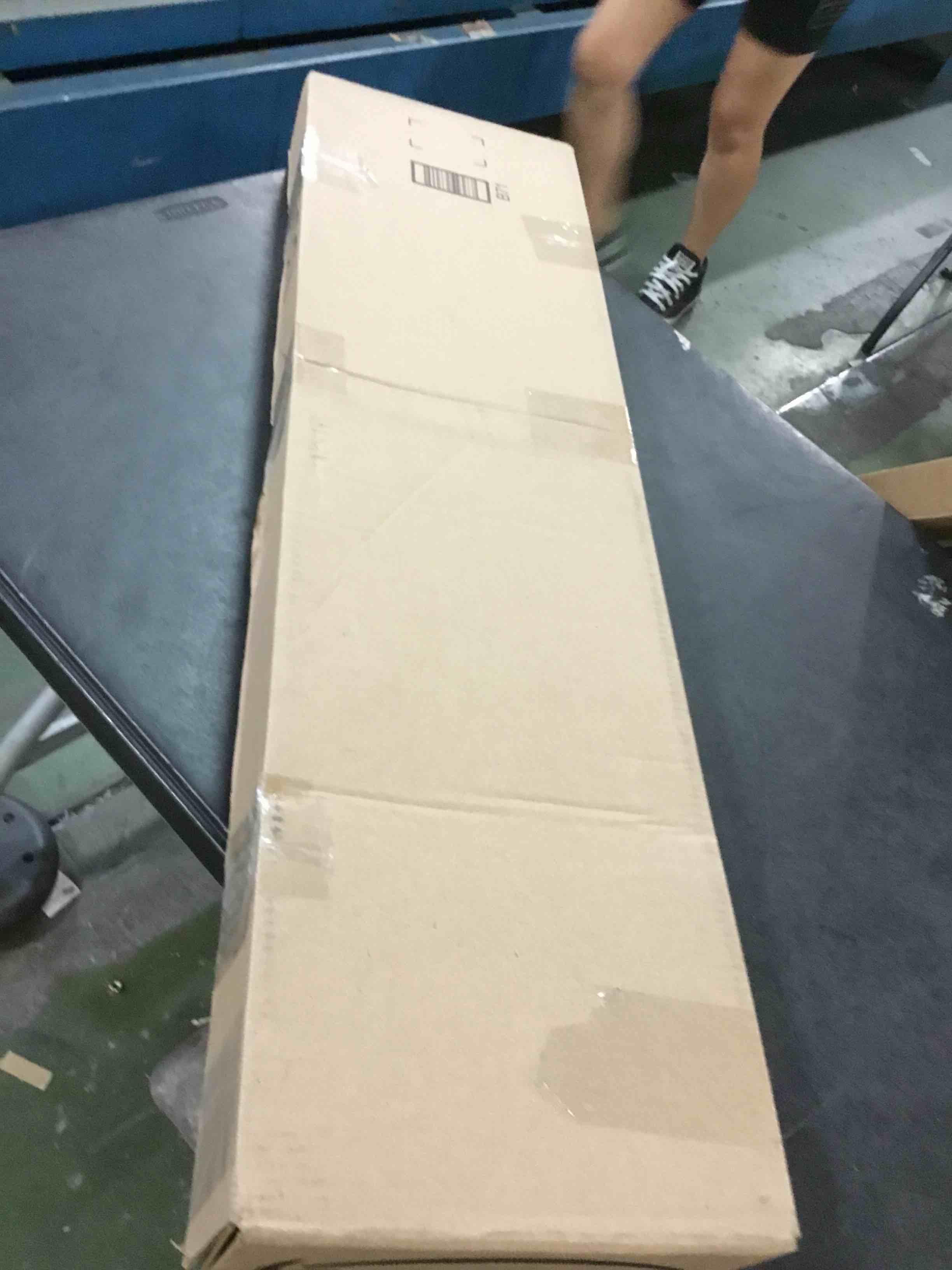 https://s3.amazonaws.com/lotting-images-prod/bidfta/BLU6659967_1720579765529.jpeg