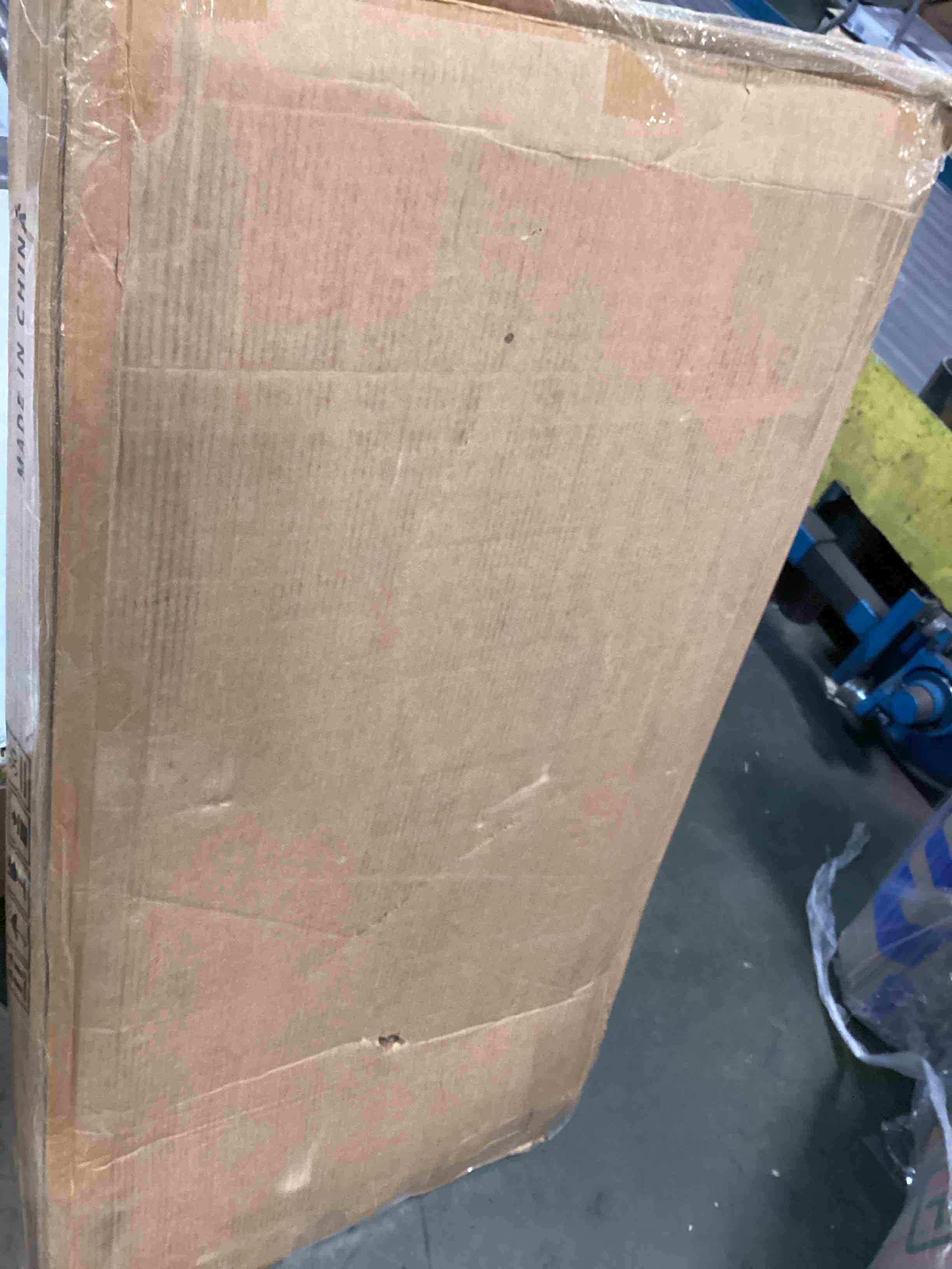 https://s3.amazonaws.com/lotting-images-prod/bidfta/BLU6660046_1720617404181.jpeg