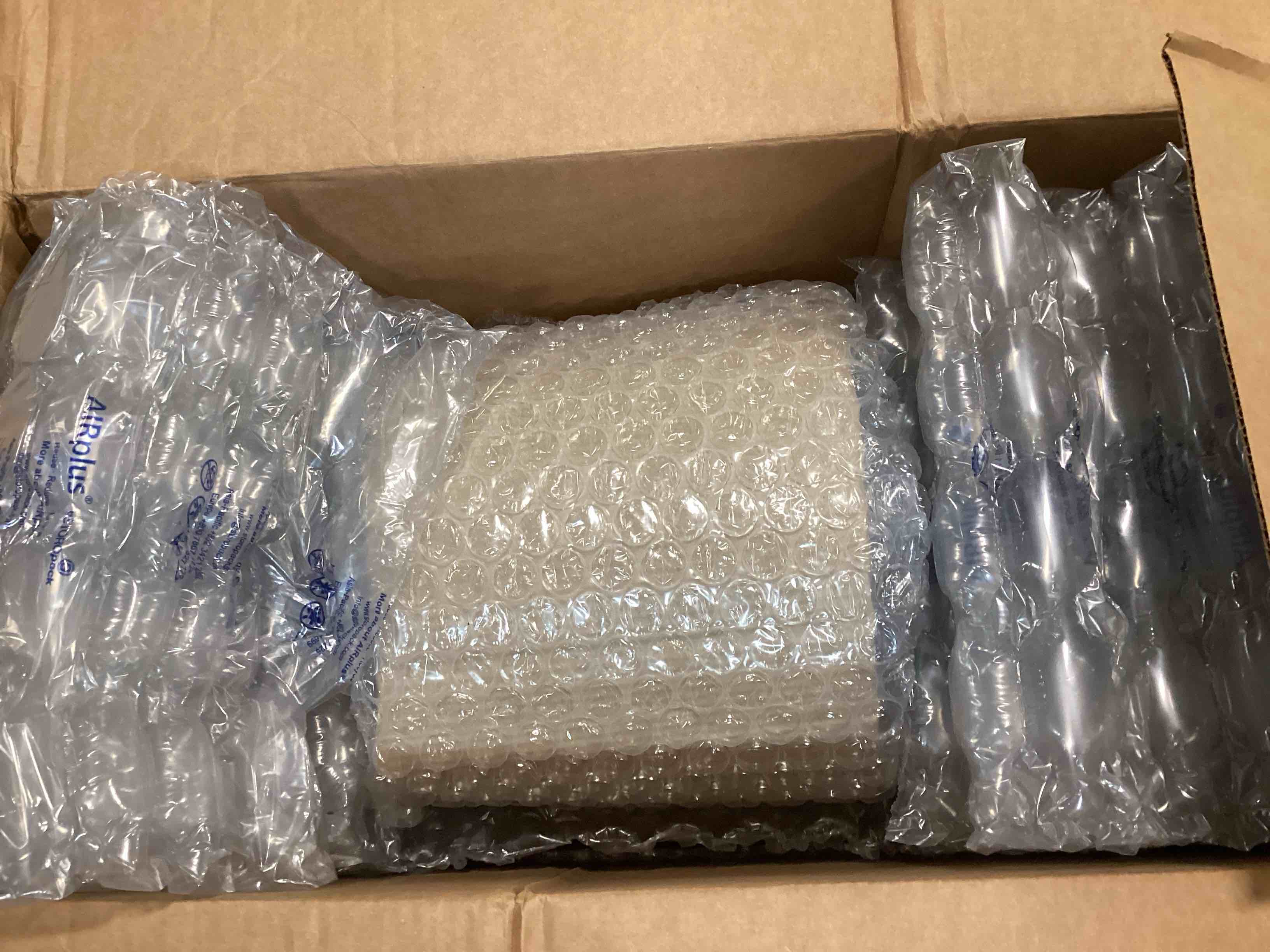 https://s3.amazonaws.com/lotting-images-prod/bidfta/BLU6660060_1720618861498.jpeg