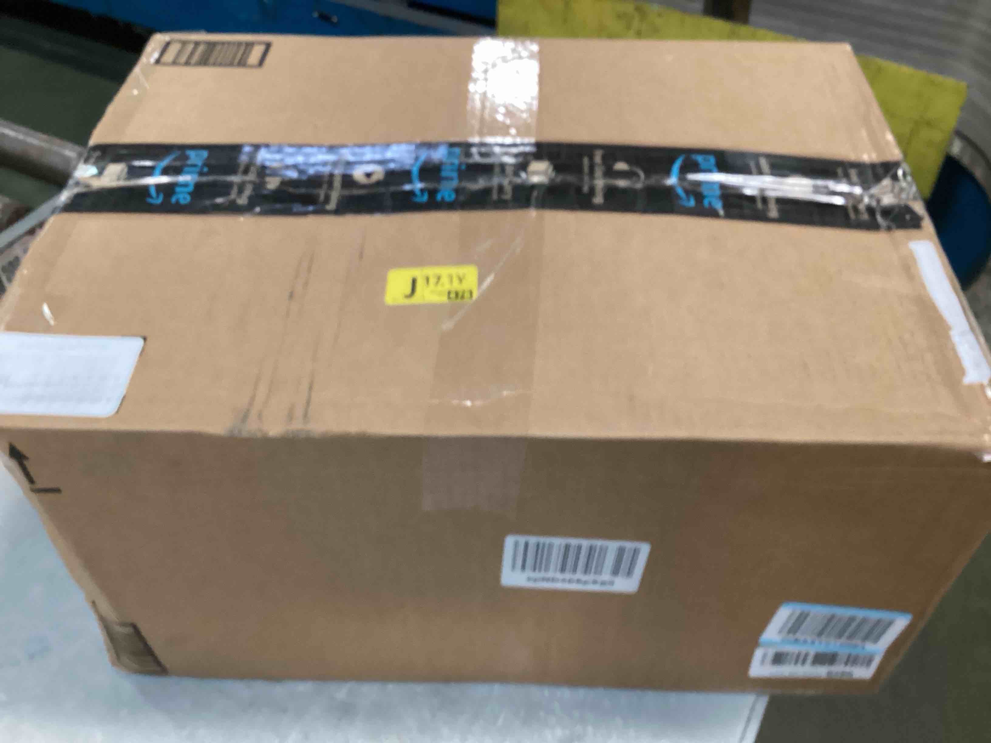https://s3.amazonaws.com/lotting-images-prod/bidfta/BLU6660081_1720622570432.jpeg