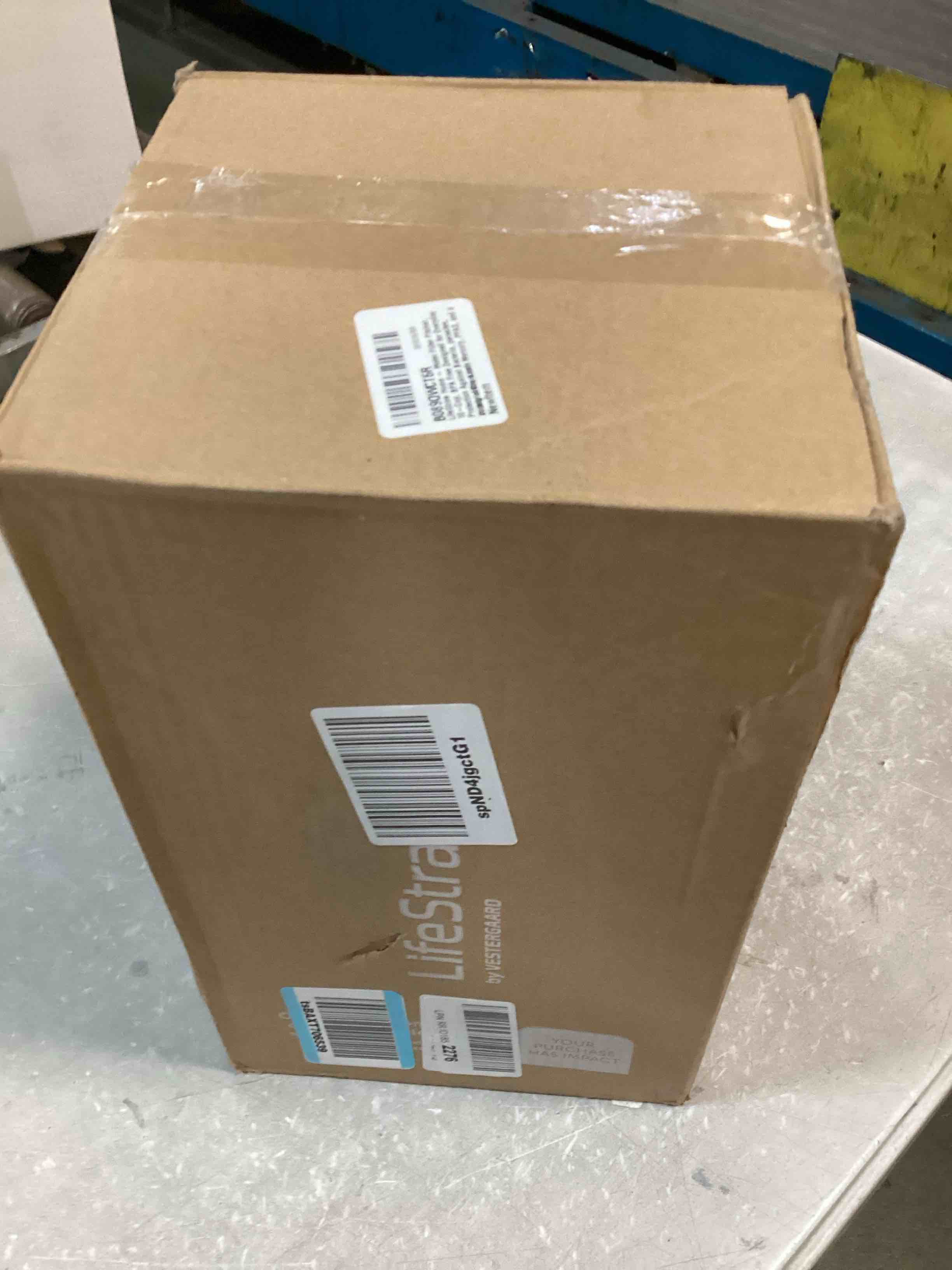 https://s3.amazonaws.com/lotting-images-prod/bidfta/BLU6660123_1720625602519.jpeg