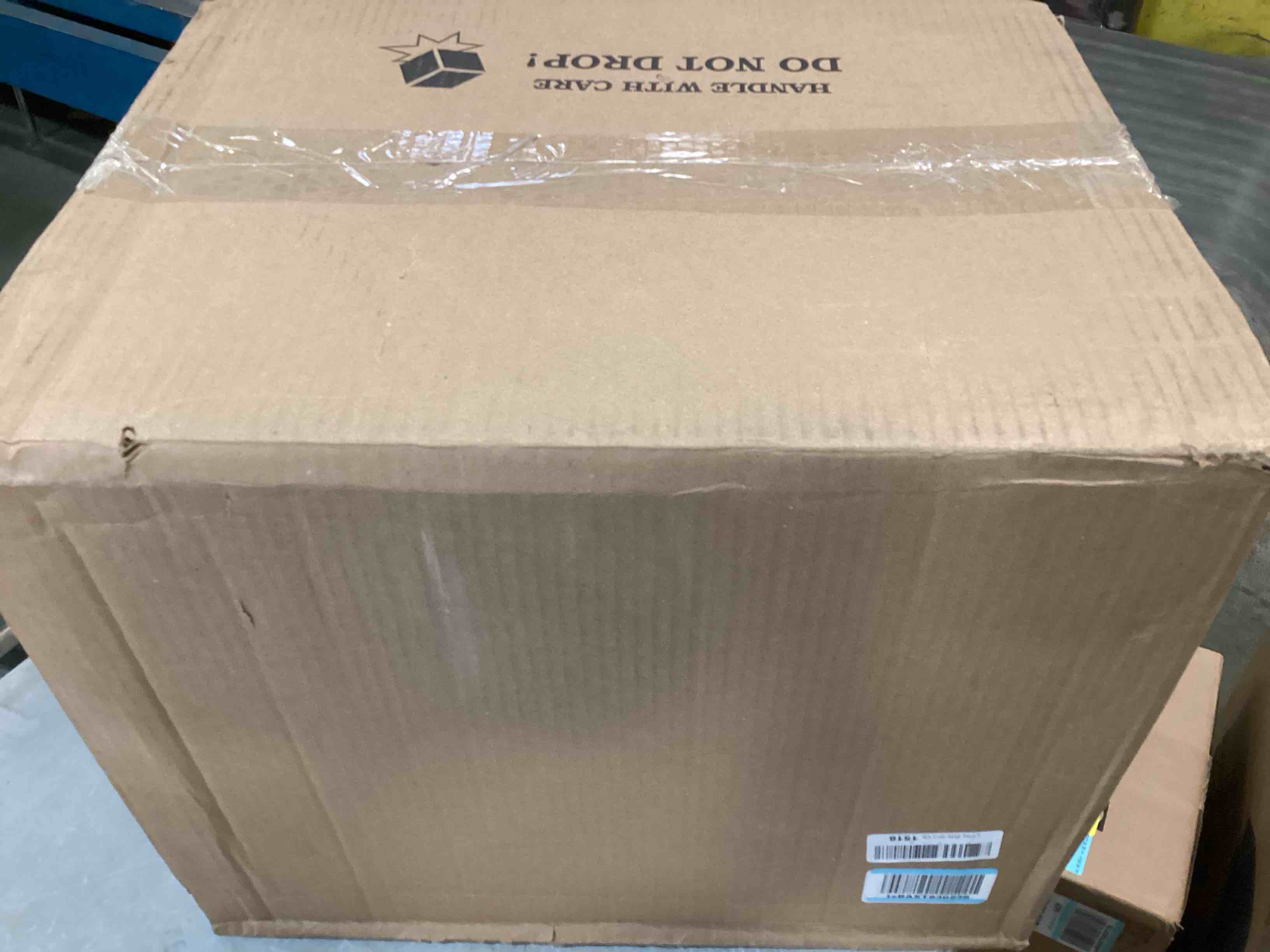 https://s3.amazonaws.com/lotting-images-prod/bidfta/BLU6660154_1720631610046.jpeg
