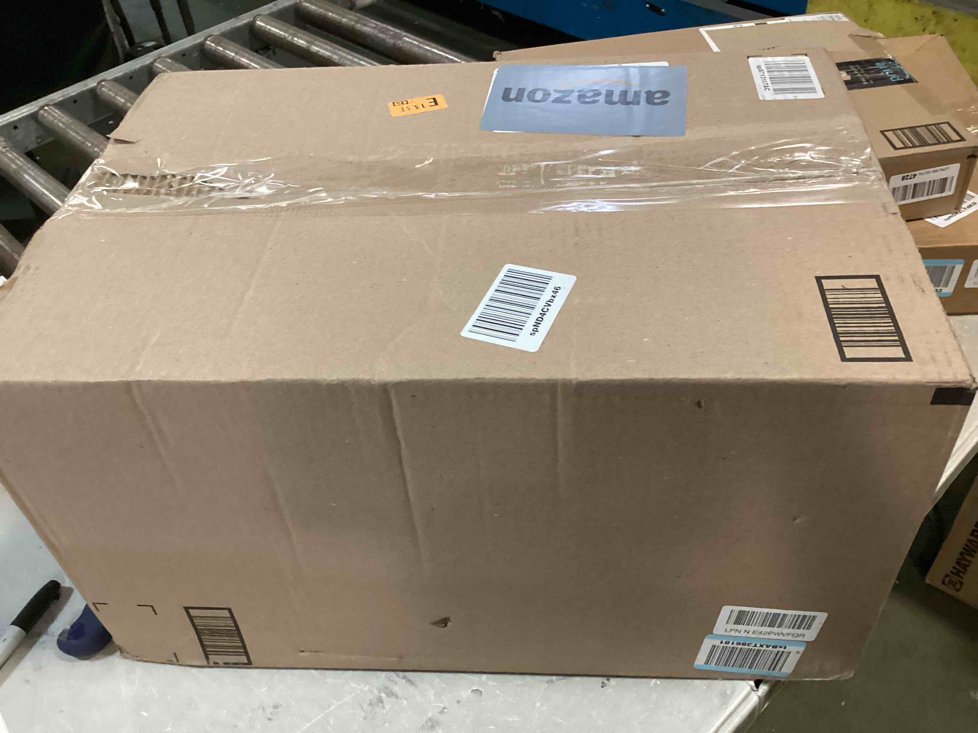https://s3.amazonaws.com/lotting-images-prod/bidfta/BLU6660159_1720632174334.jpeg