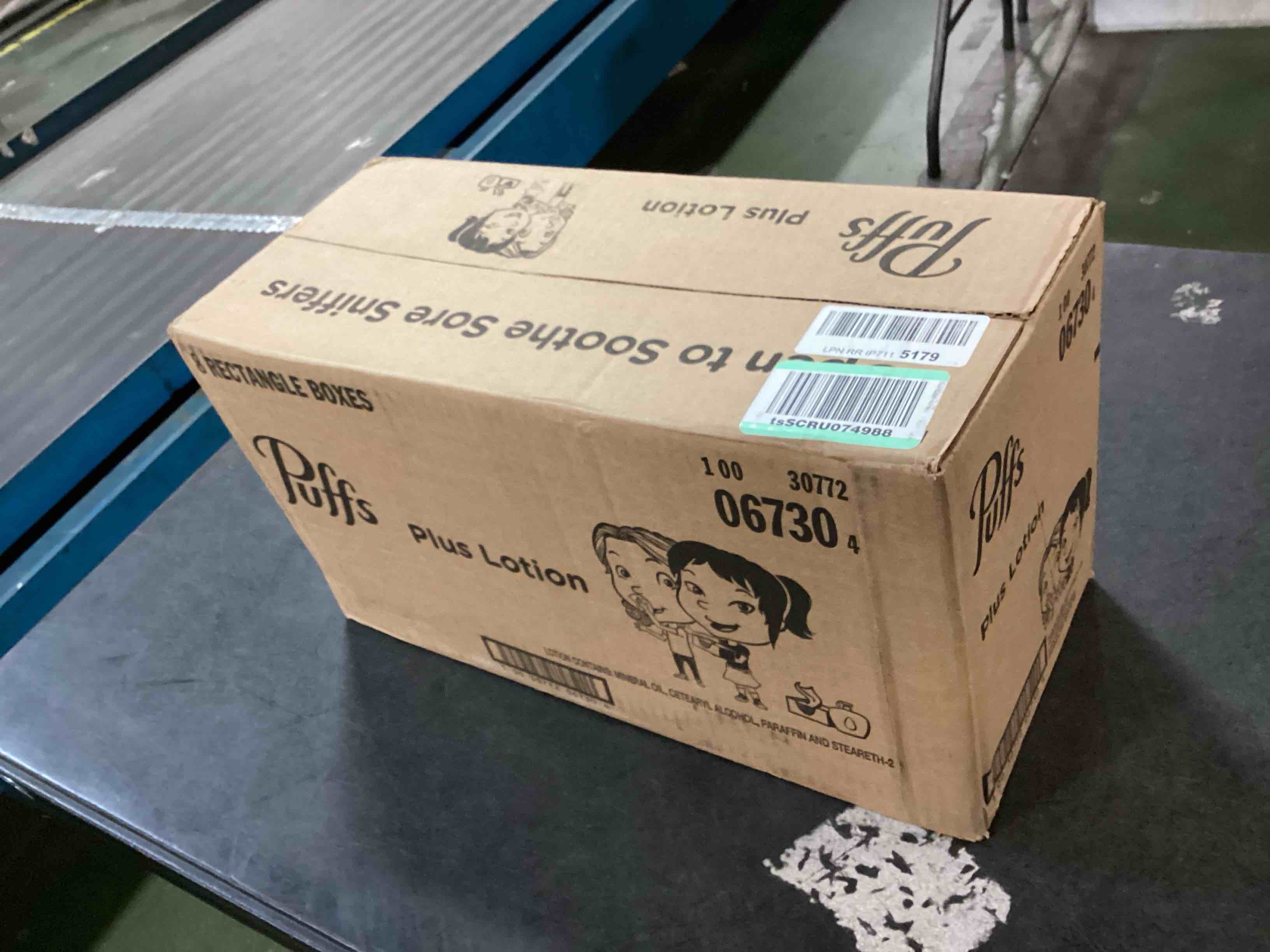 https://s3.amazonaws.com/lotting-images-prod/bidfta/BLU6660358_1720664412107.jpeg