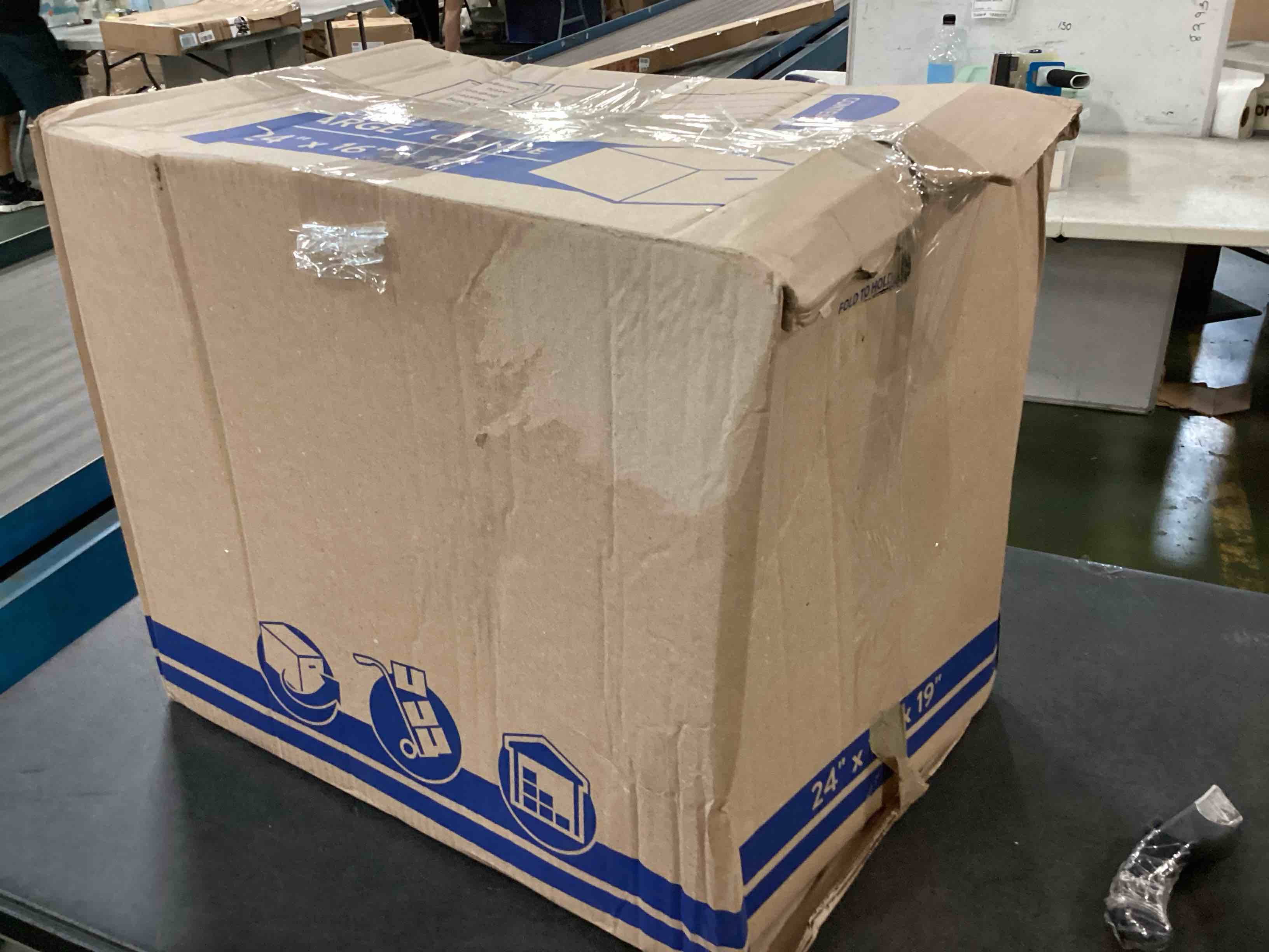 https://s3.amazonaws.com/lotting-images-prod/bidfta/BLU6660371_1720666499131.jpeg