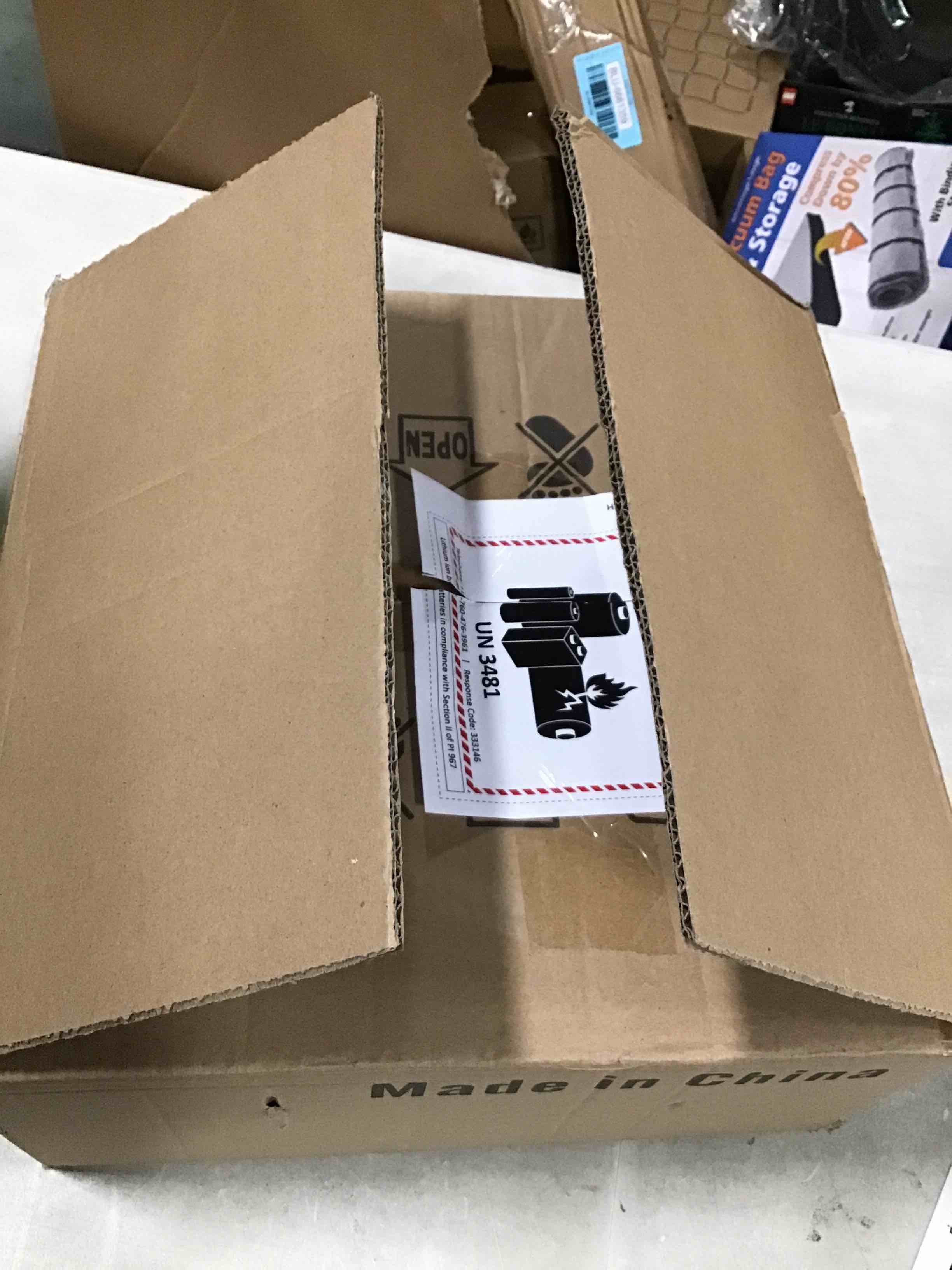 https://s3.amazonaws.com/lotting-images-prod/bidfta/BLU6661365_1720622350787.jpeg