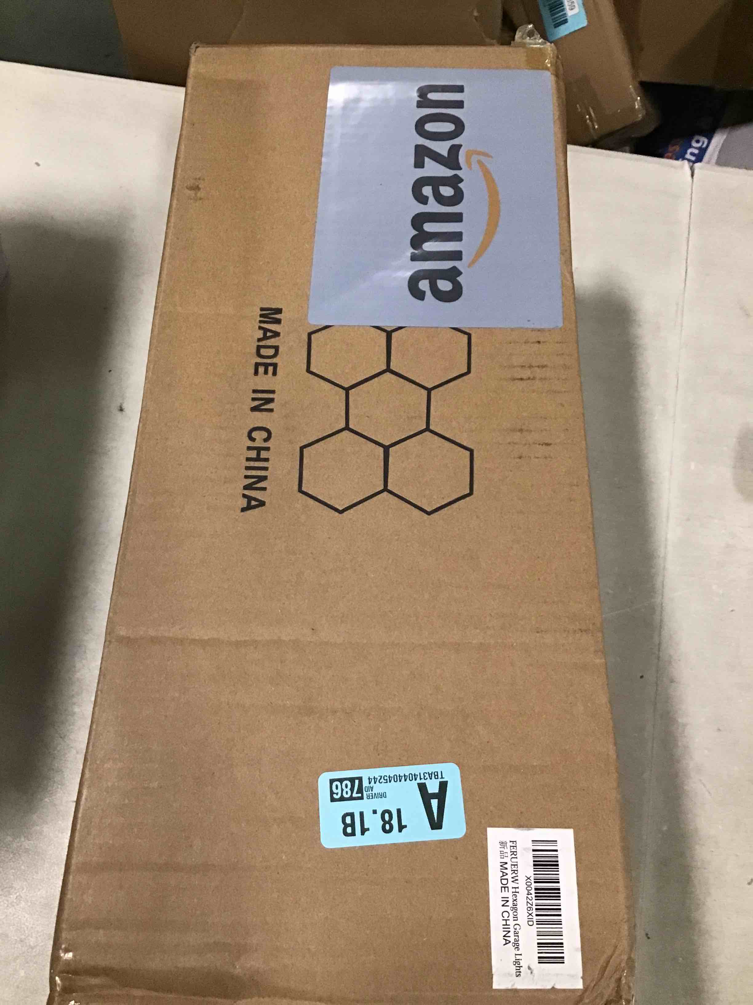 https://s3.amazonaws.com/lotting-images-prod/bidfta/BLU6661373_1720623335310.jpeg