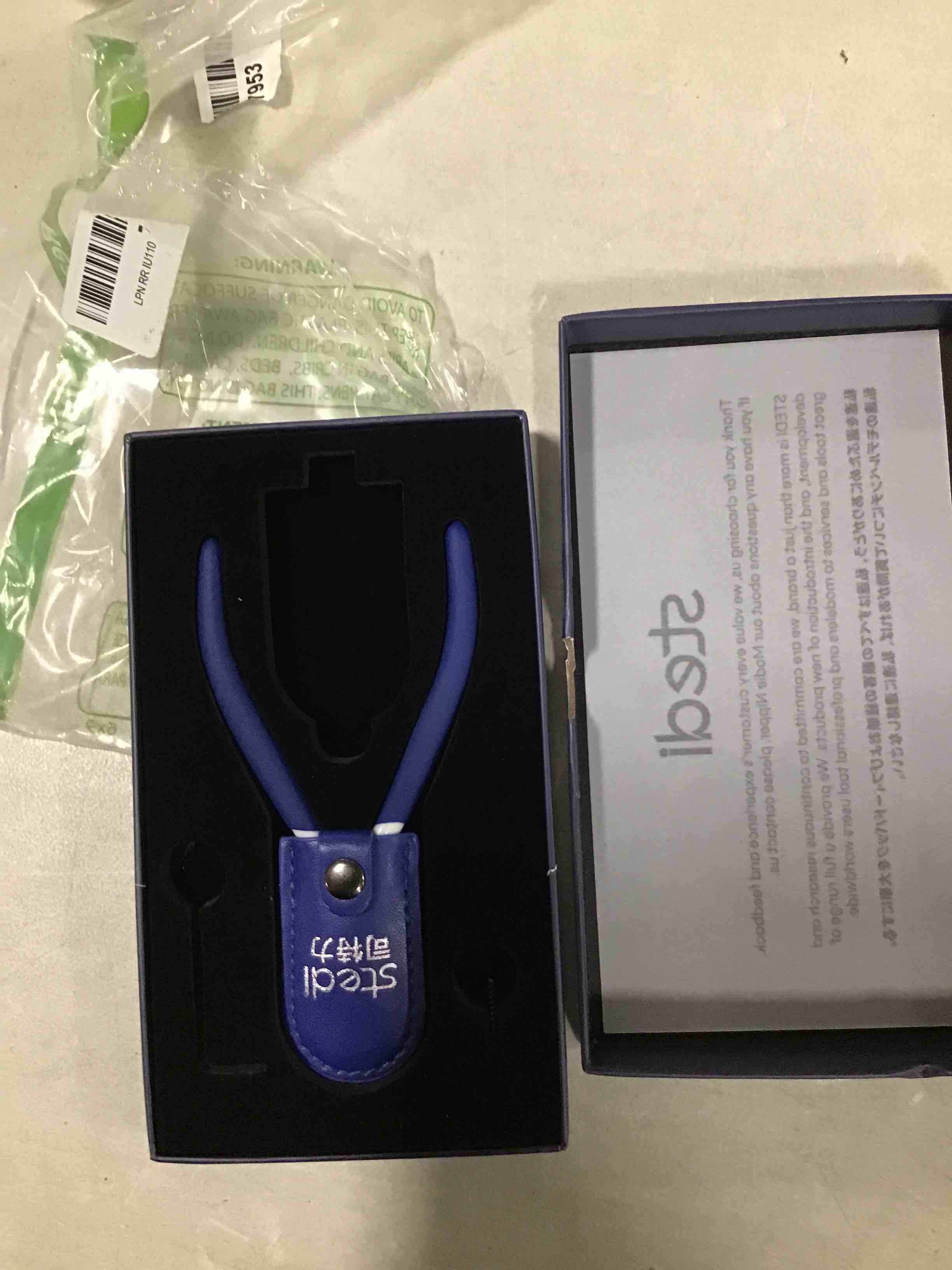 https://s3.amazonaws.com/lotting-images-prod/bidfta/BLU6661421_1720627008919.jpeg