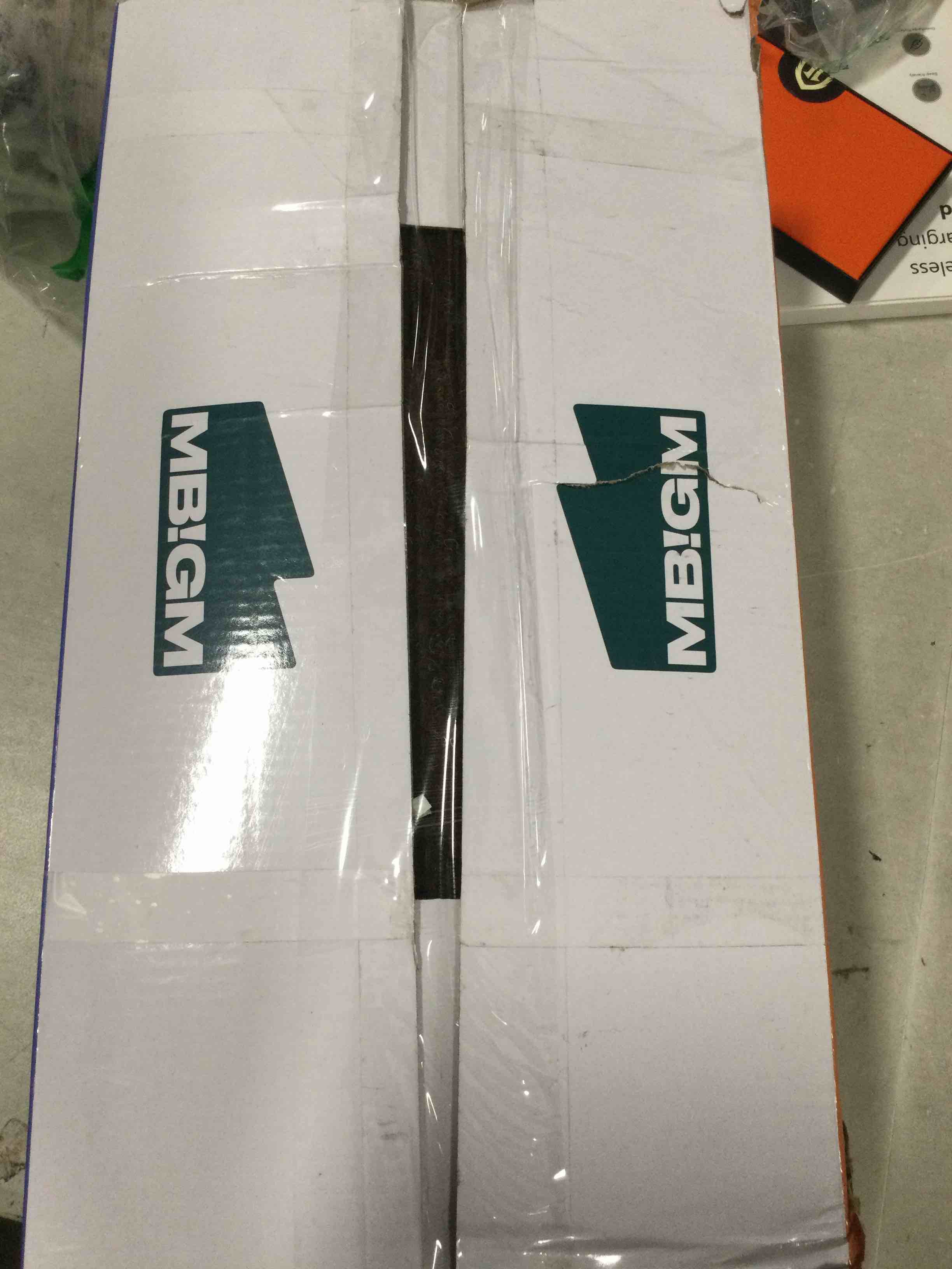 https://s3.amazonaws.com/lotting-images-prod/bidfta/BLU6661526_1720640475012.jpeg