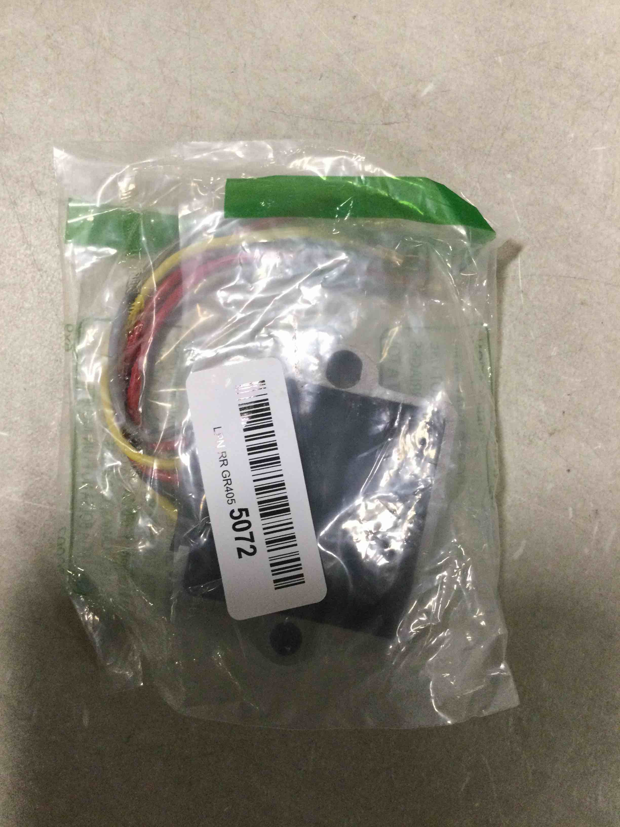 https://s3.amazonaws.com/lotting-images-prod/bidfta/BLU6661533_1720640982714.jpeg