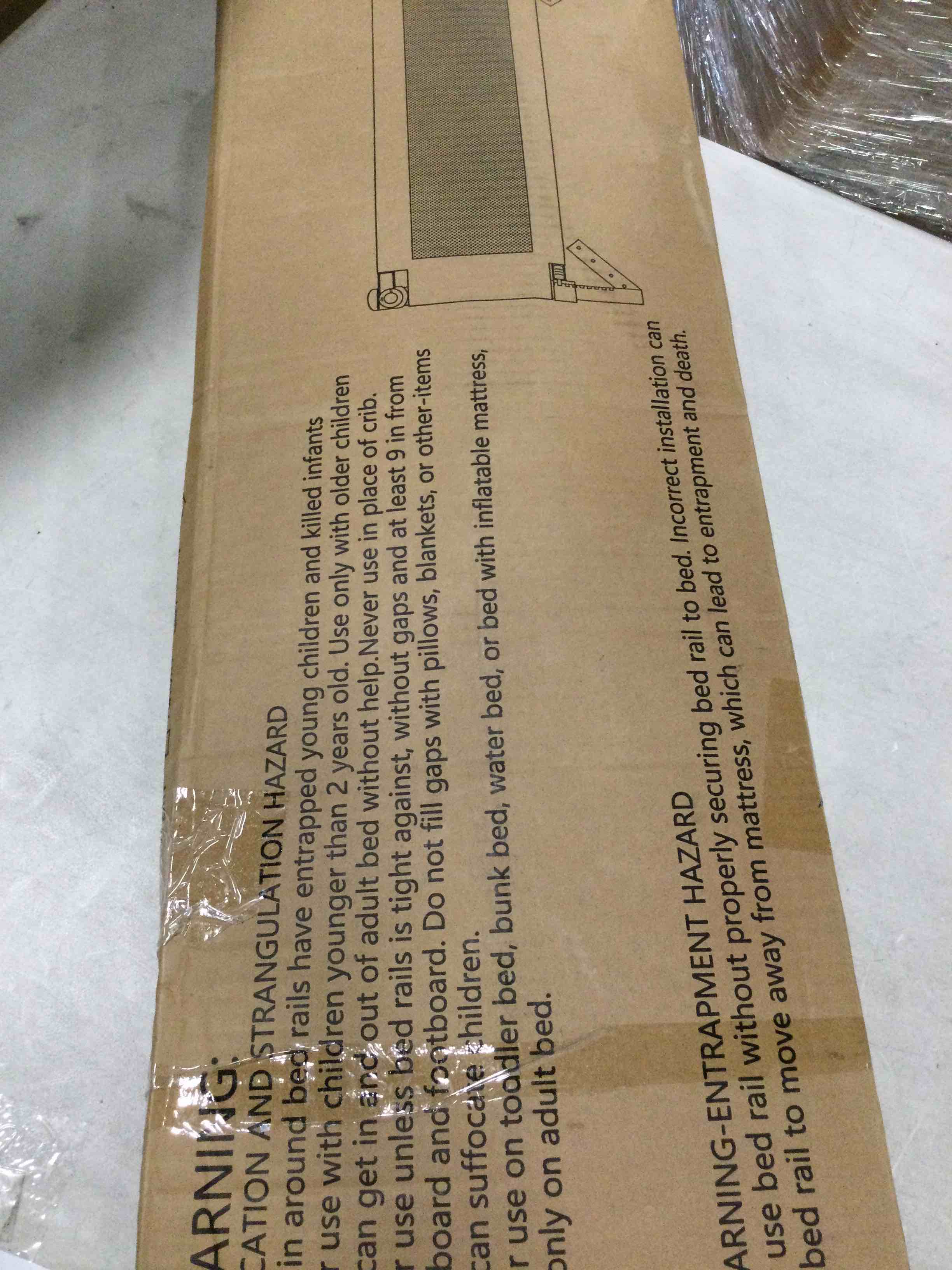 https://s3.amazonaws.com/lotting-images-prod/bidfta/BLU6661539_1720642097430.jpeg