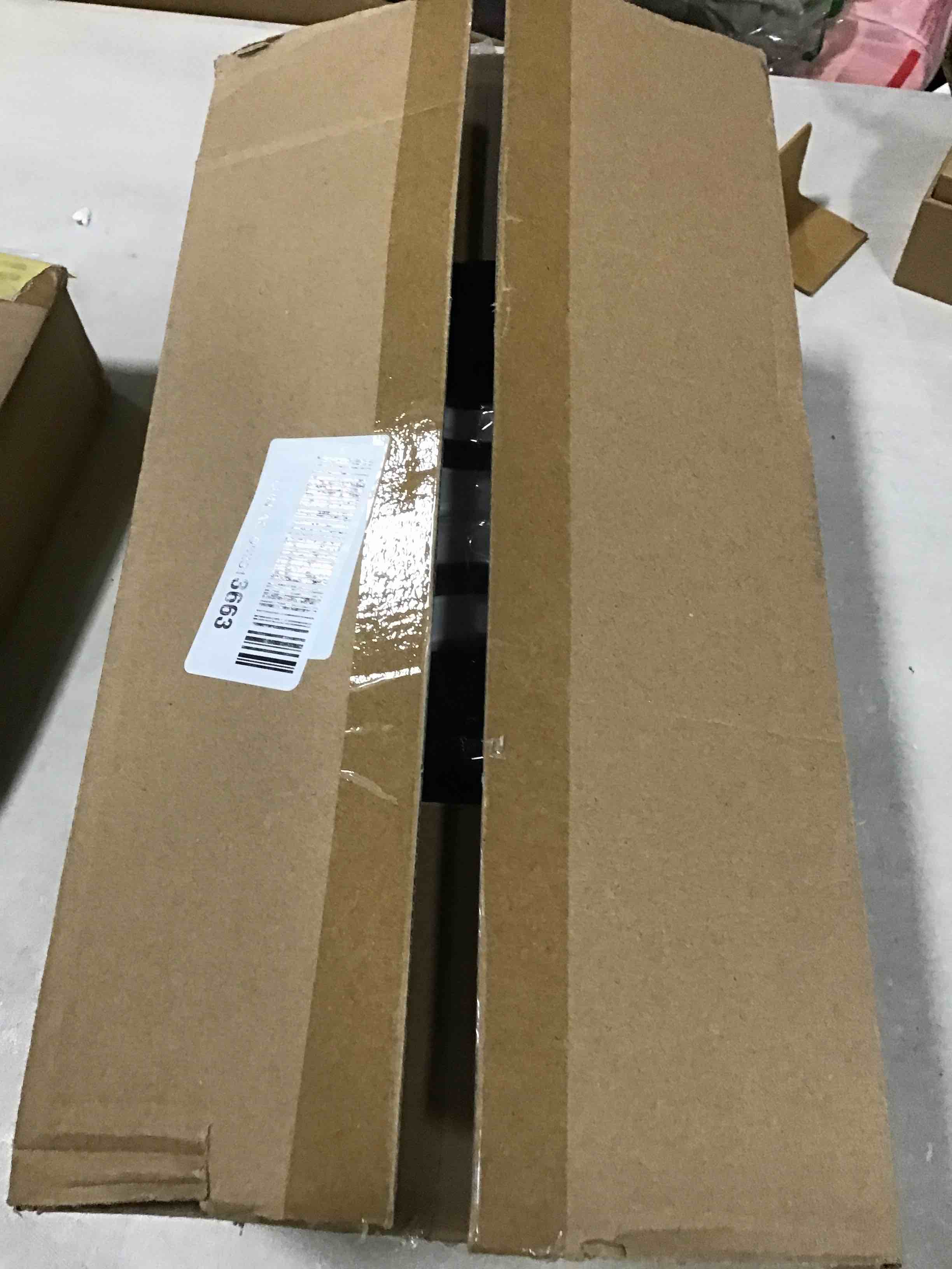 https://s3.amazonaws.com/lotting-images-prod/bidfta/BLU6661716_1720788811881.jpeg