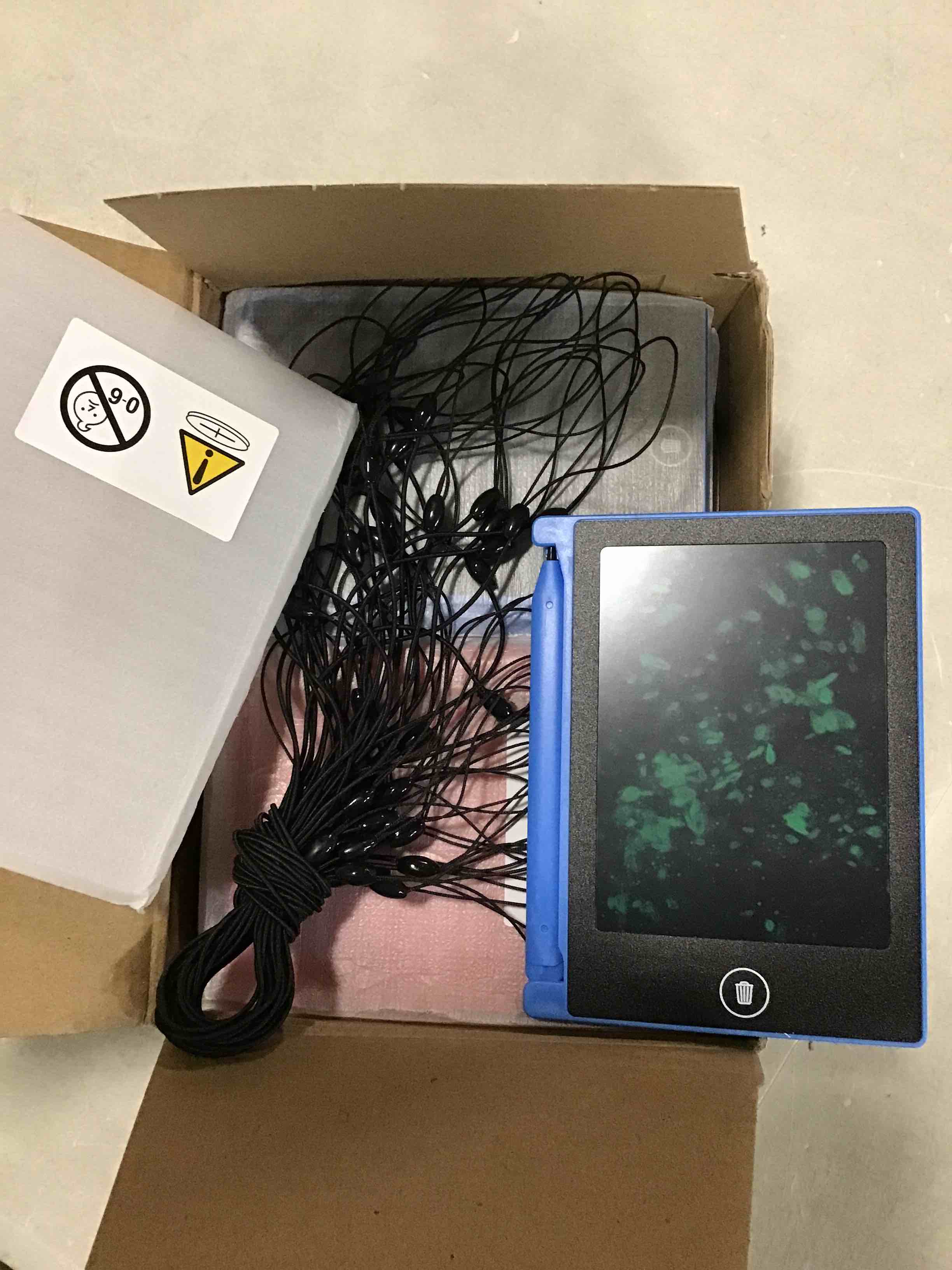 https://s3.amazonaws.com/lotting-images-prod/bidfta/BLU6661722_1720790762184.jpeg