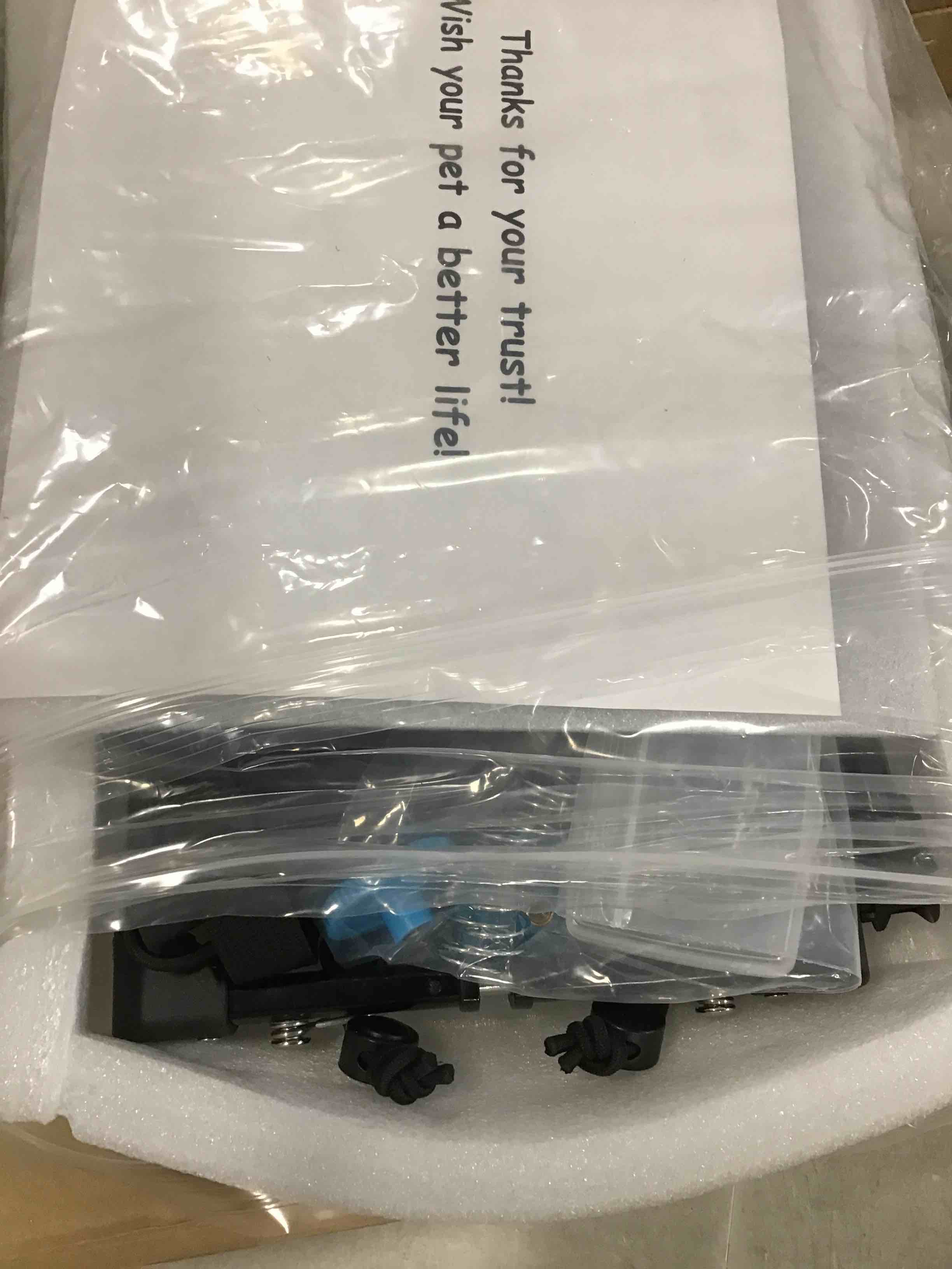 https://s3.amazonaws.com/lotting-images-prod/bidfta/BLU6661745_1720795568432.jpeg