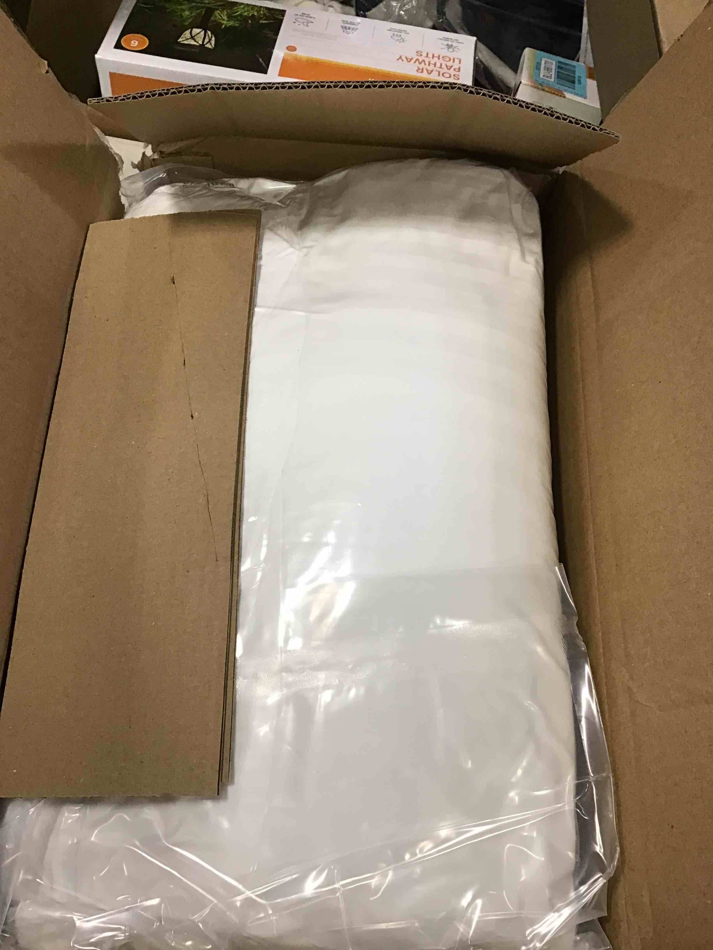 https://s3.amazonaws.com/lotting-images-prod/bidfta/BLU6661756_1720797827273.jpeg