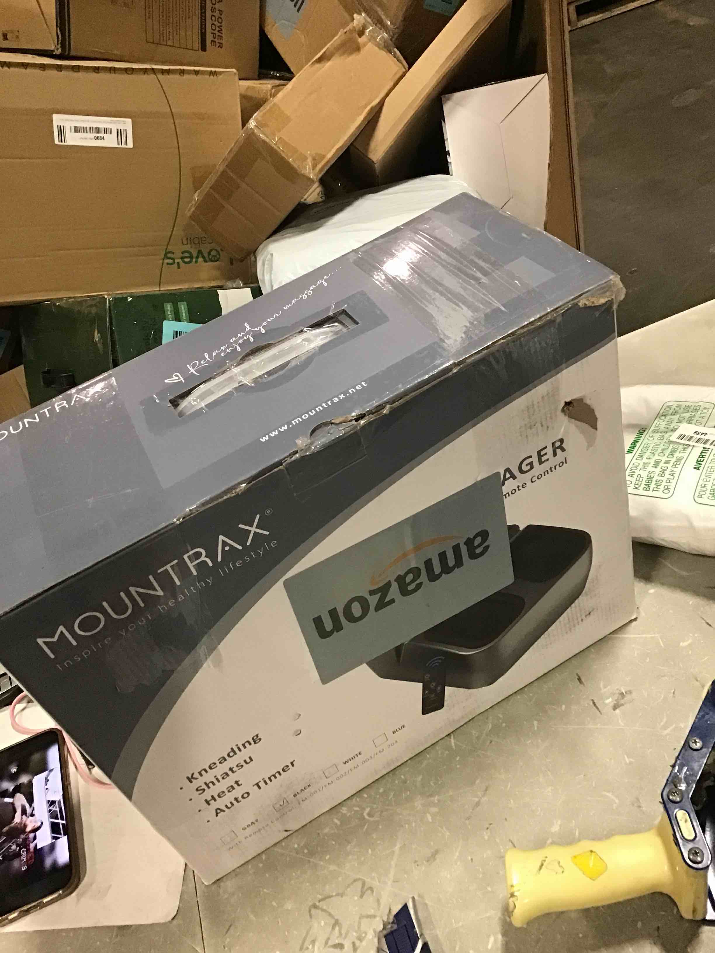 https://s3.amazonaws.com/lotting-images-prod/bidfta/BLU6662500_1719944656691.jpeg