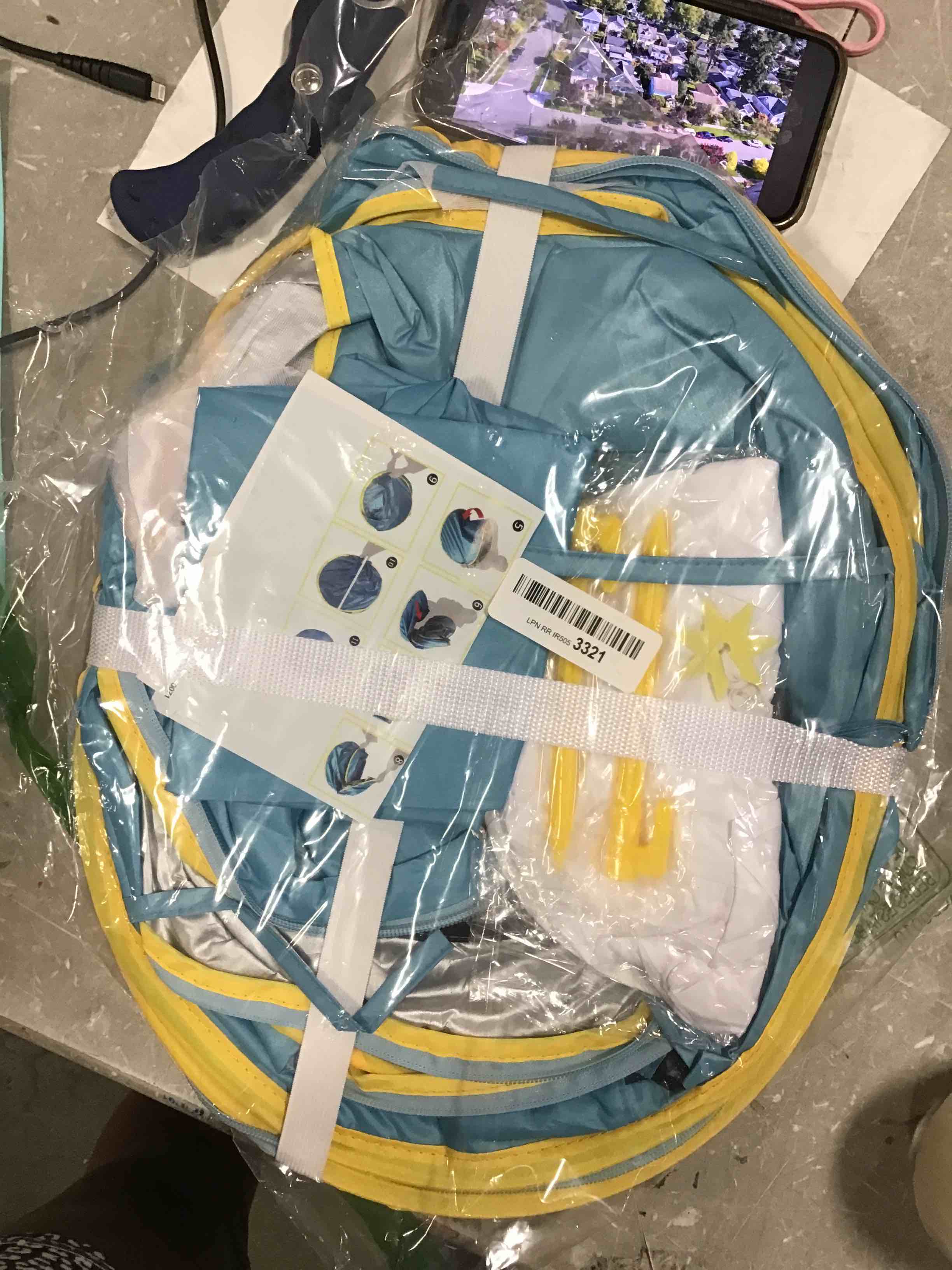 https://s3.amazonaws.com/lotting-images-prod/bidfta/BLU6662507_1719944425323.jpeg