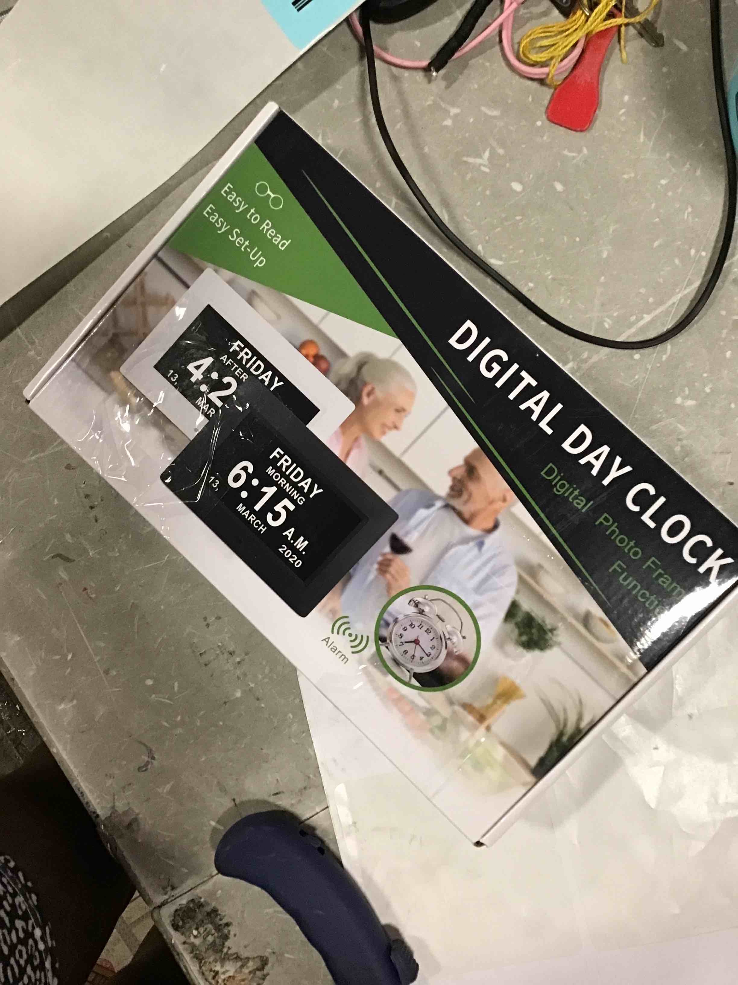https://s3.amazonaws.com/lotting-images-prod/bidfta/BLU6662596_1719950091923.jpeg
