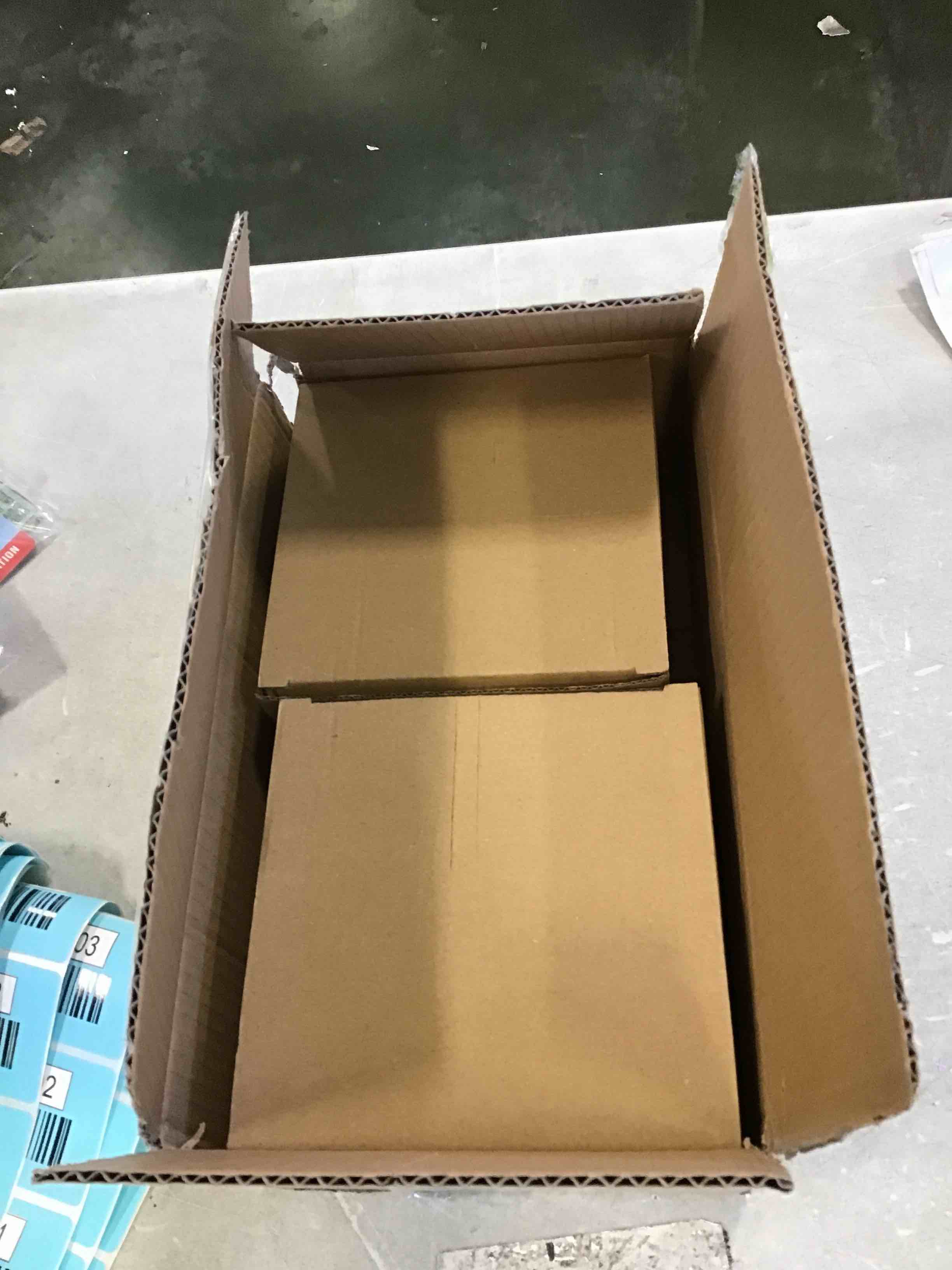 https://s3.amazonaws.com/lotting-images-prod/bidfta/BLU6663824_1719501644386.jpeg